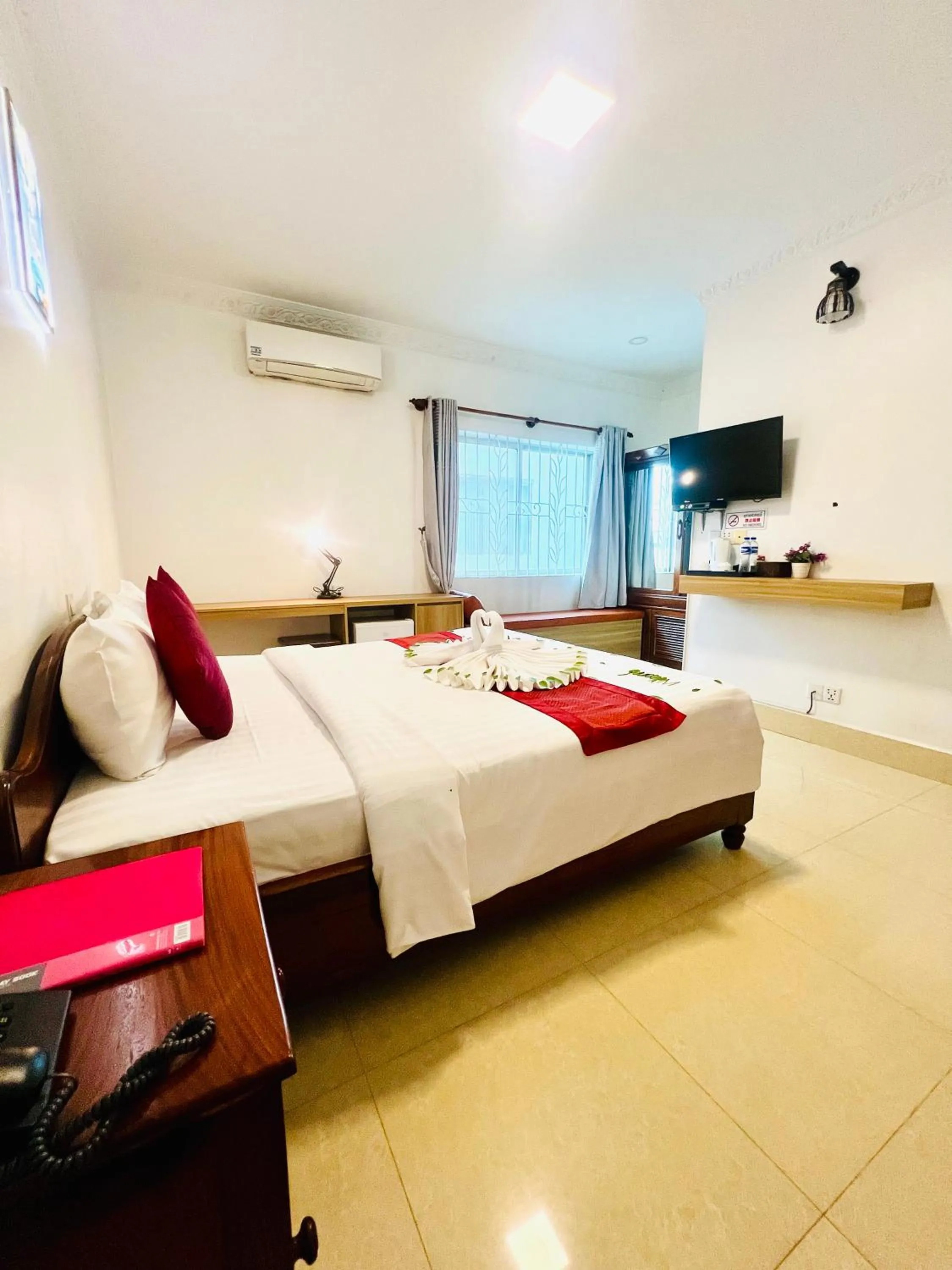 Bed in The One by Nika