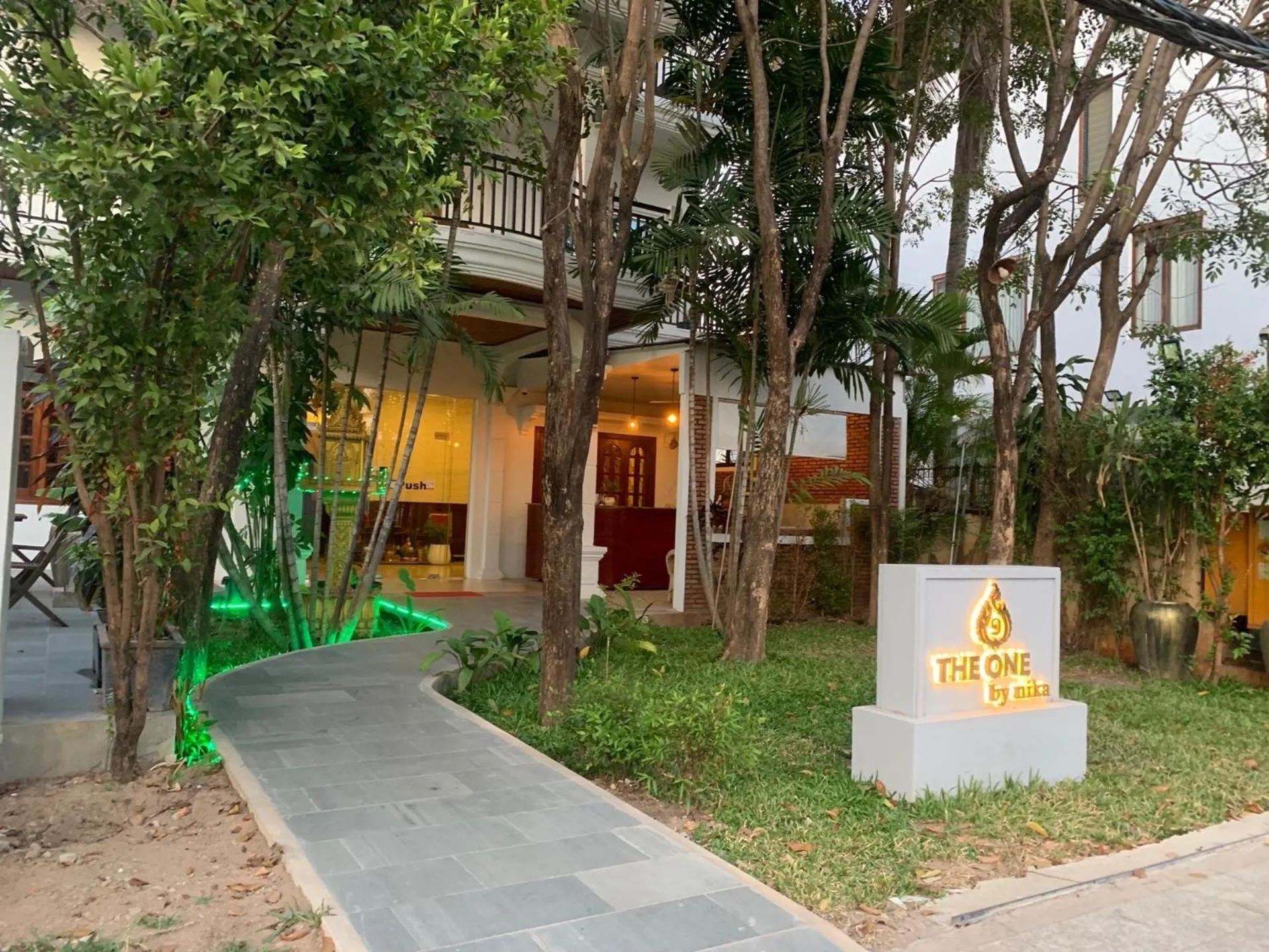 Garden in The One by Nika