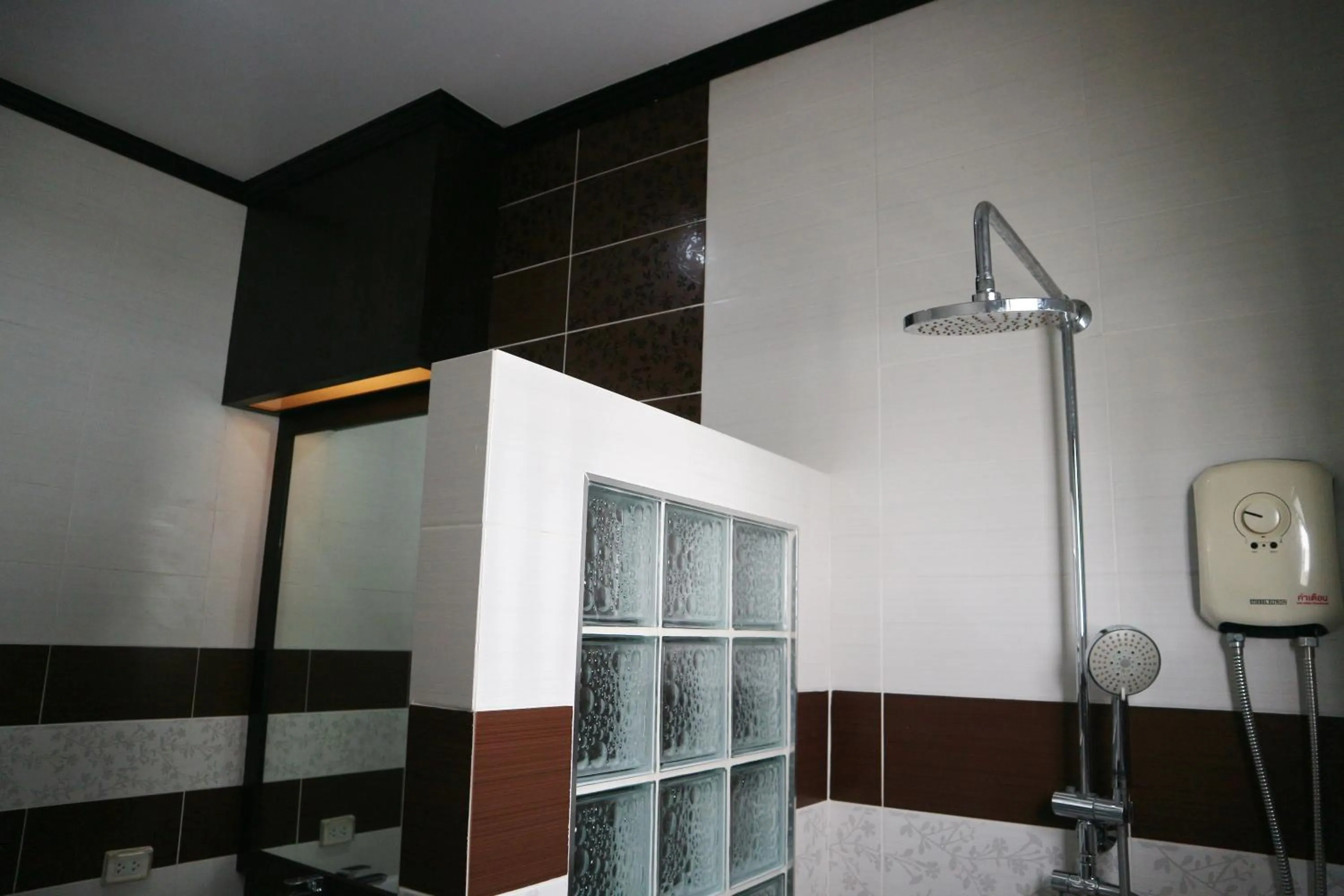 Shower in The Best Ao Nang Villas
