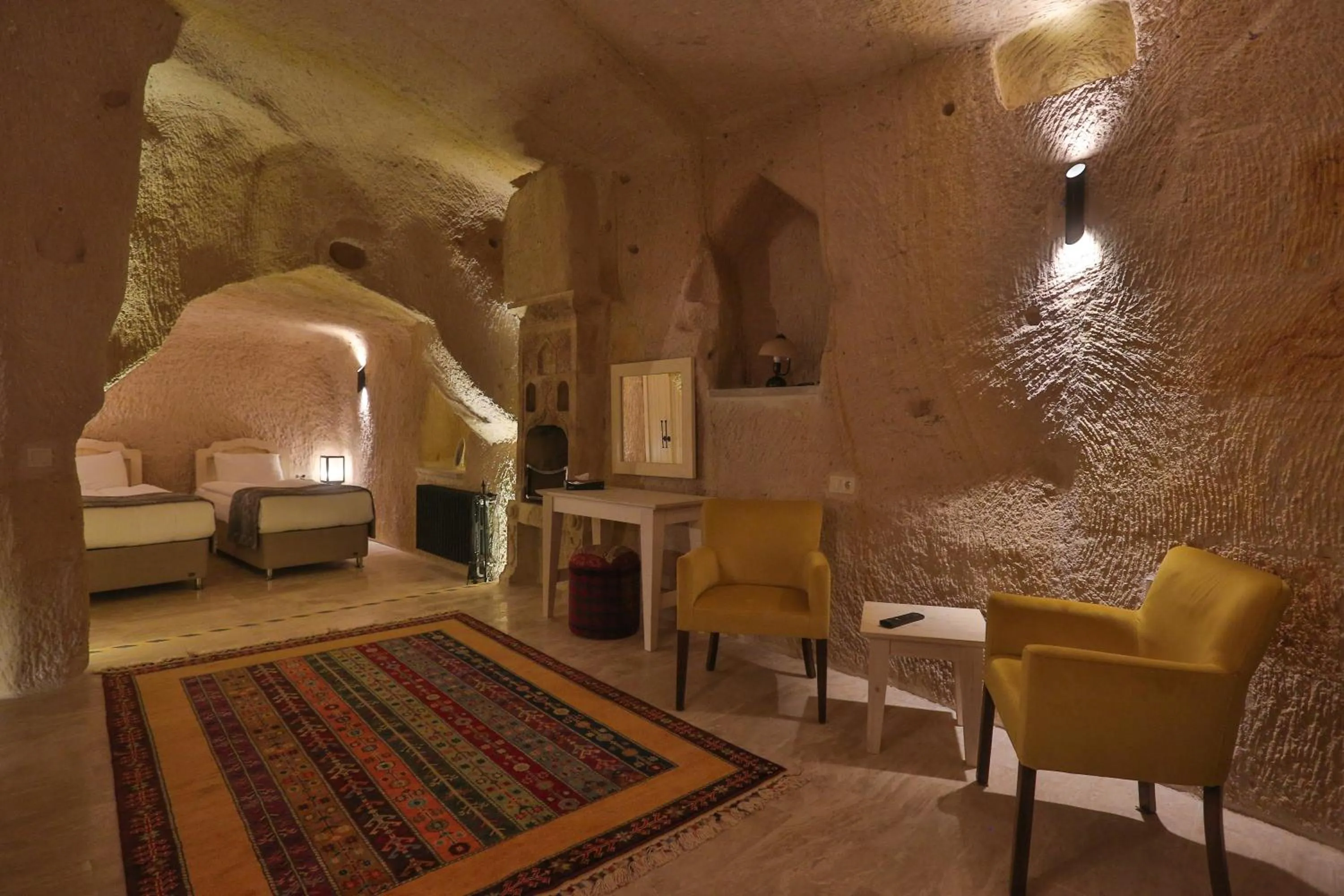 Shower in Acropolis Cave Suite