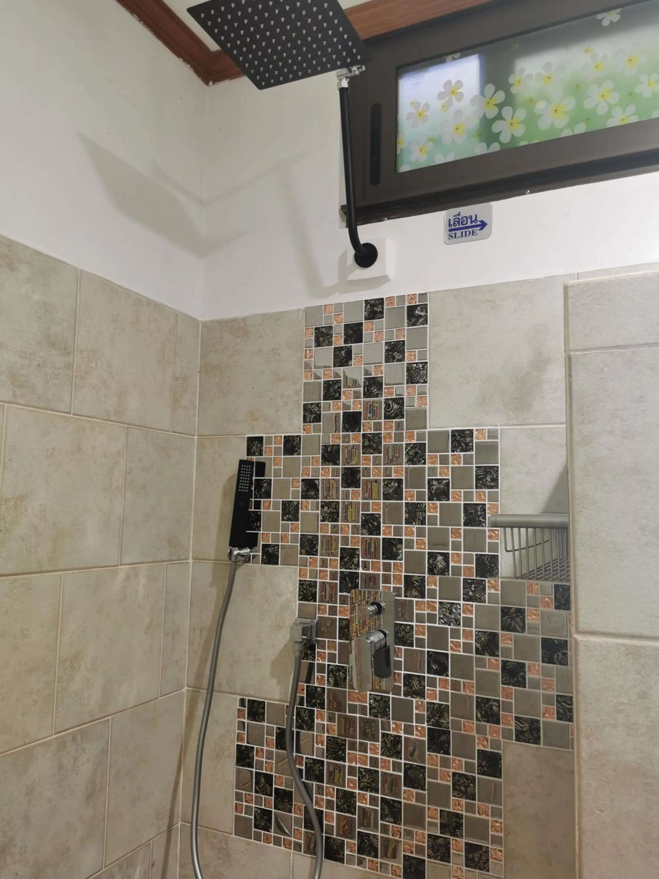 Shower in Samui Little Garden Resort