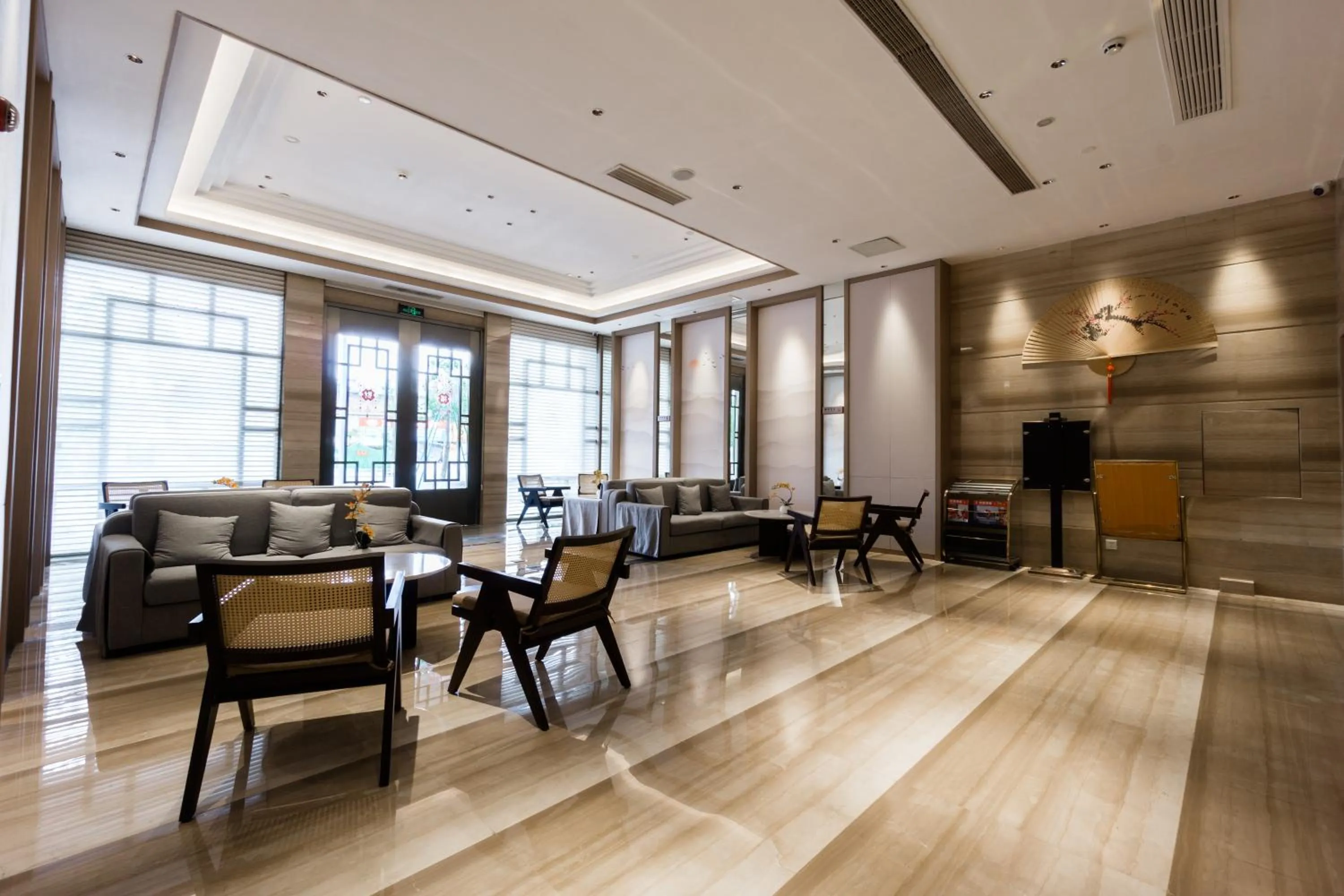 Seating area in Jin-Tai Holiday Hotel