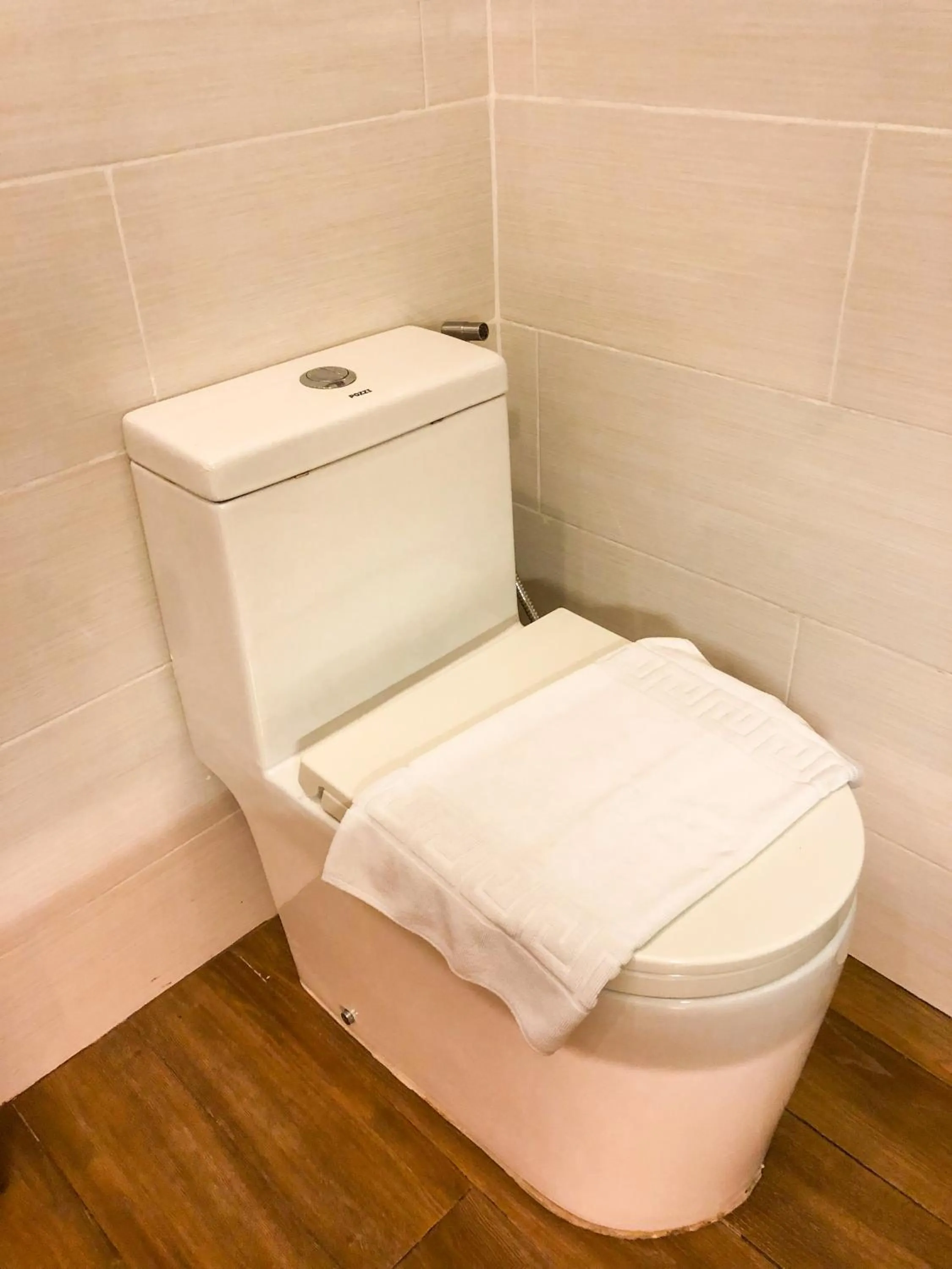 Toilet in The Piccolo Hotel of Boracay