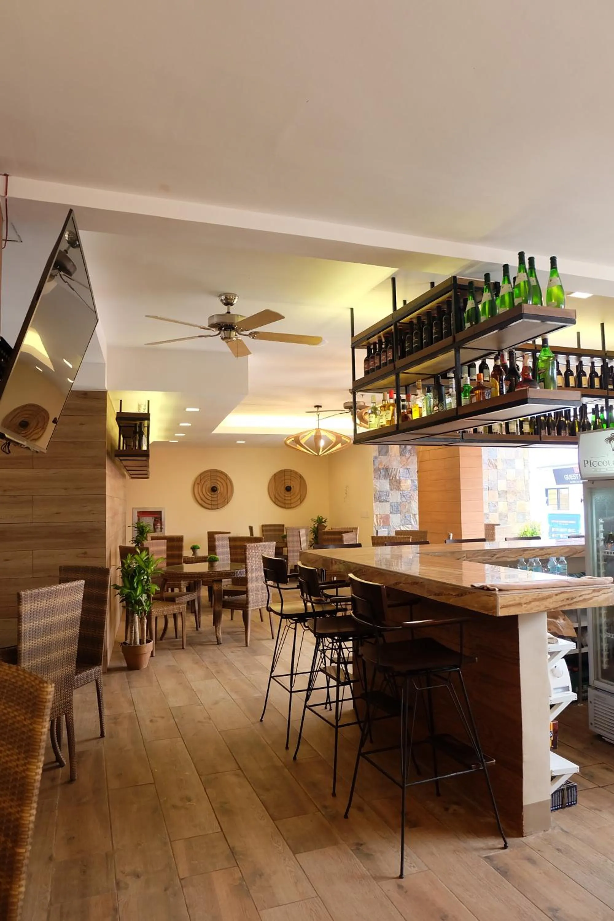 Restaurant/places to eat in The Piccolo Hotel of Boracay