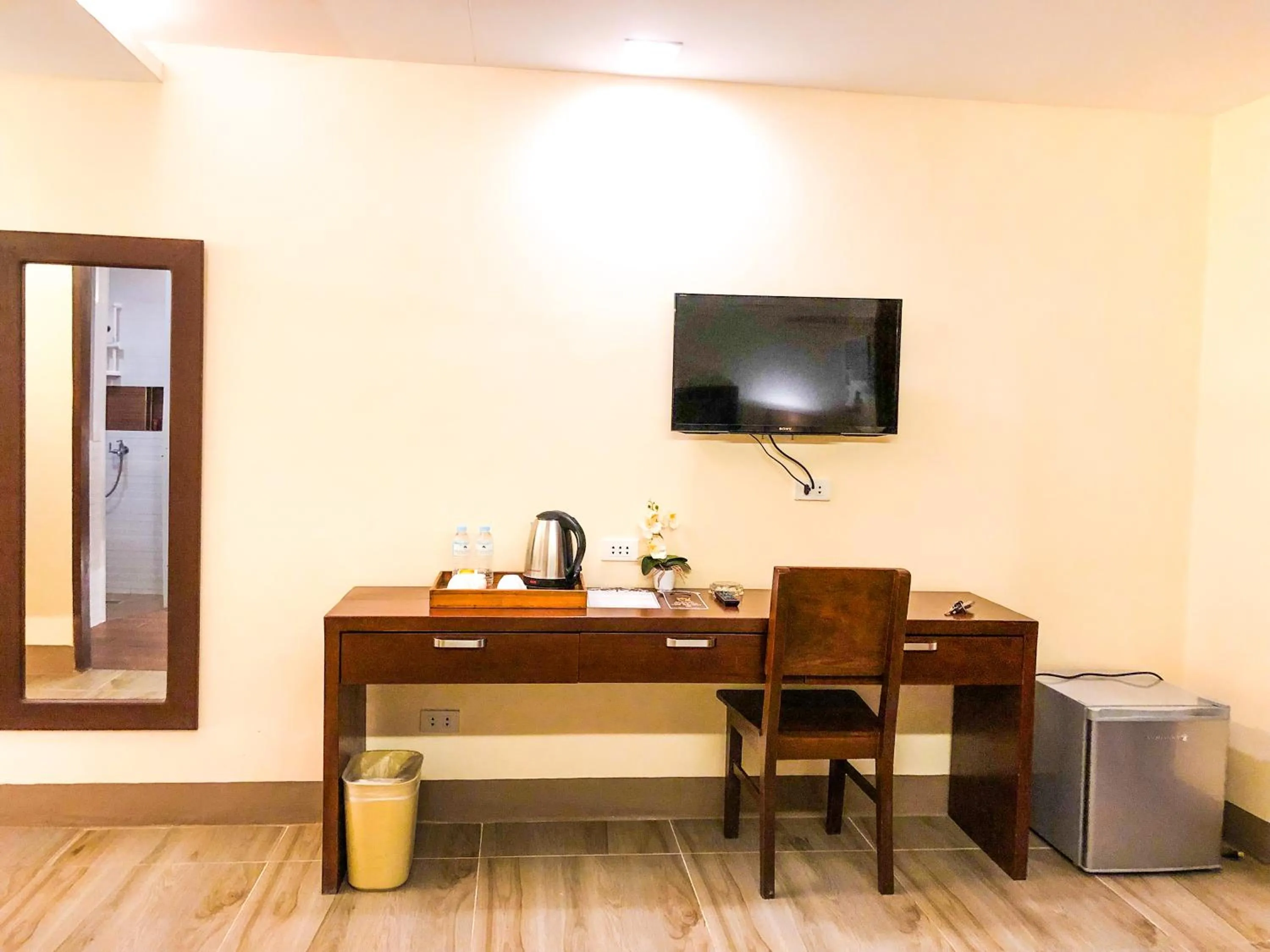 TV and multimedia in The Piccolo Hotel of Boracay