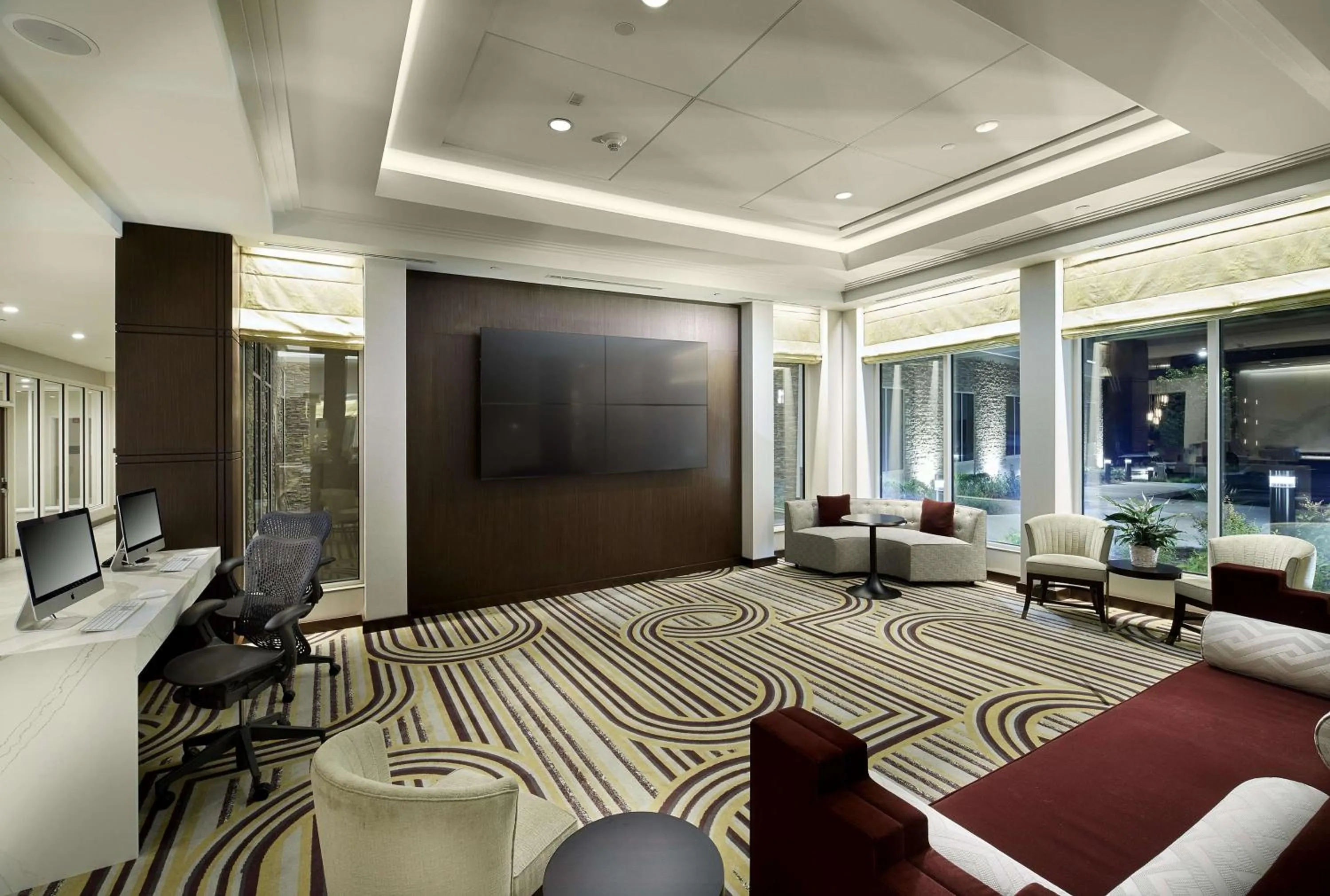 Lobby or reception in Hilton Garden Inn Roslyn