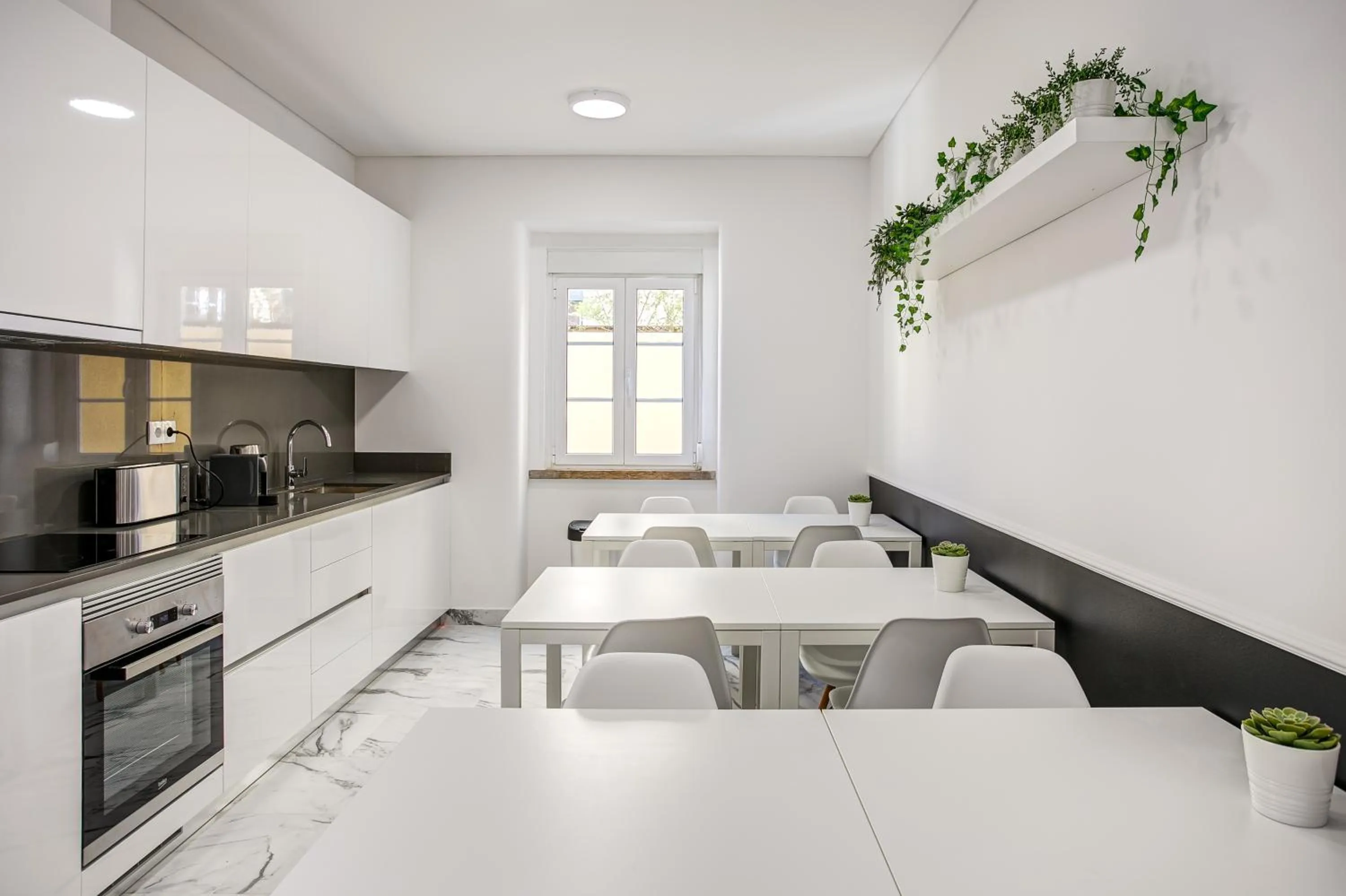 Coffee/tea facilities in Home Out Rooms & Apartments