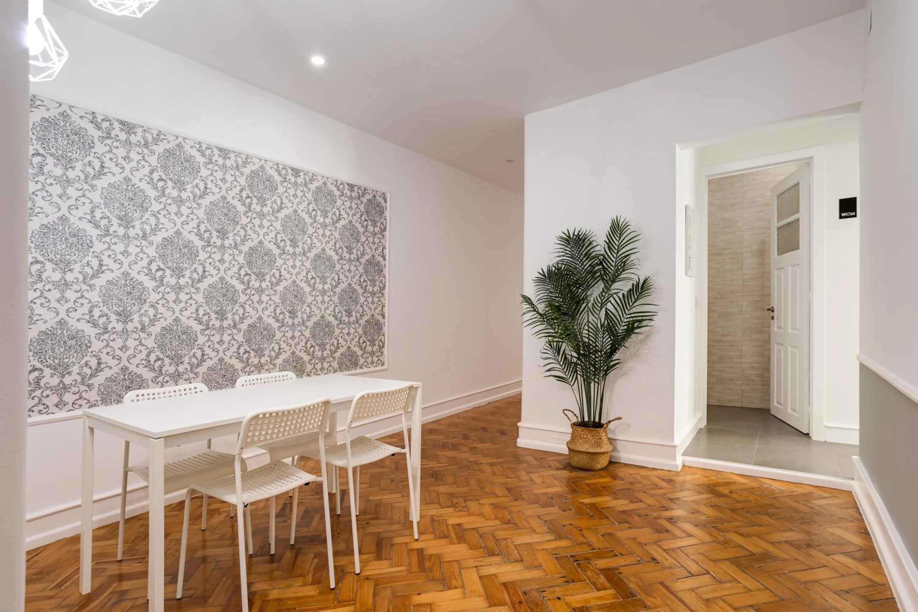 Decorative detail in Home Out Rooms & Apartments