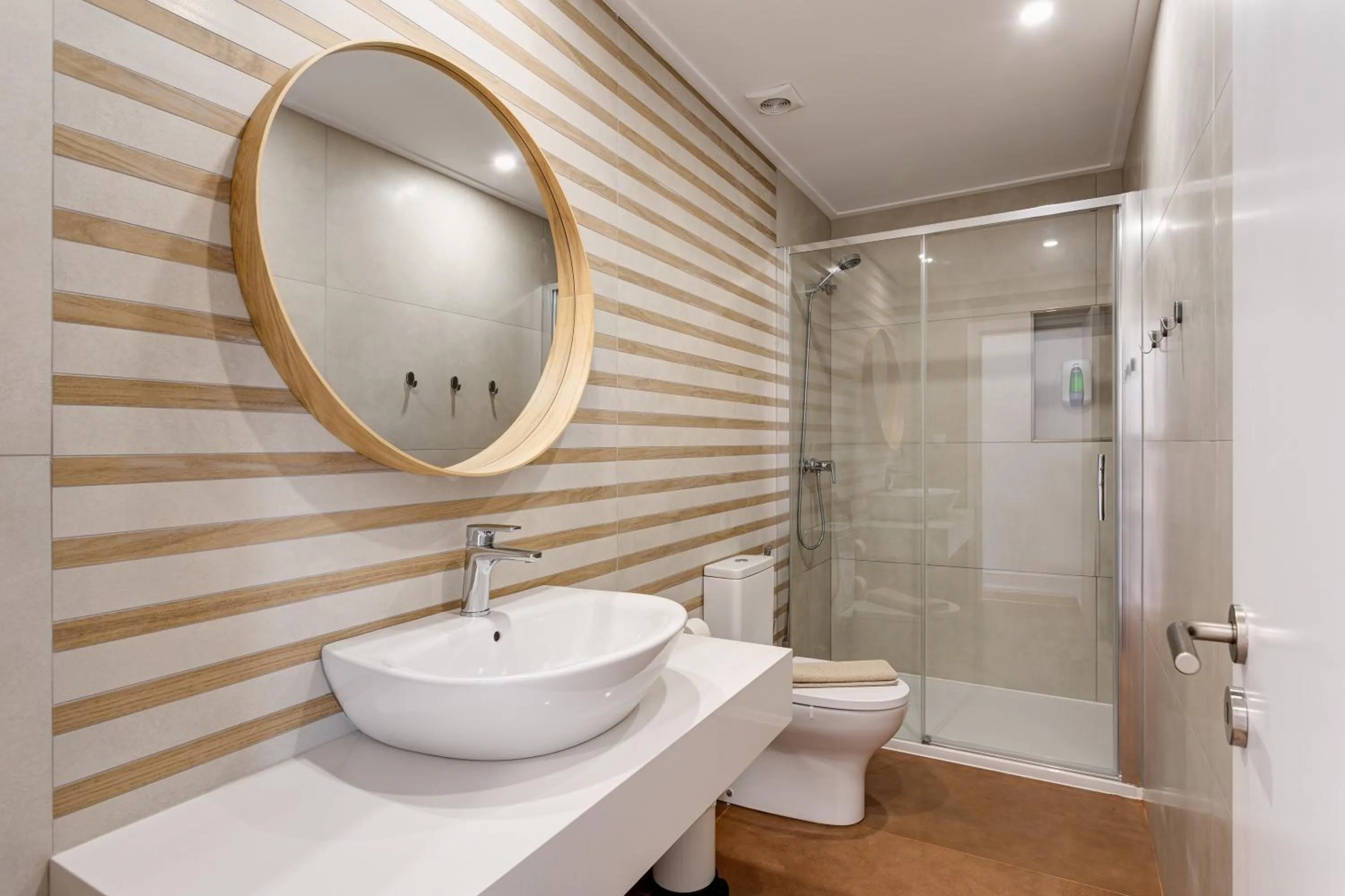 Shower in Home Out Rooms & Apartments