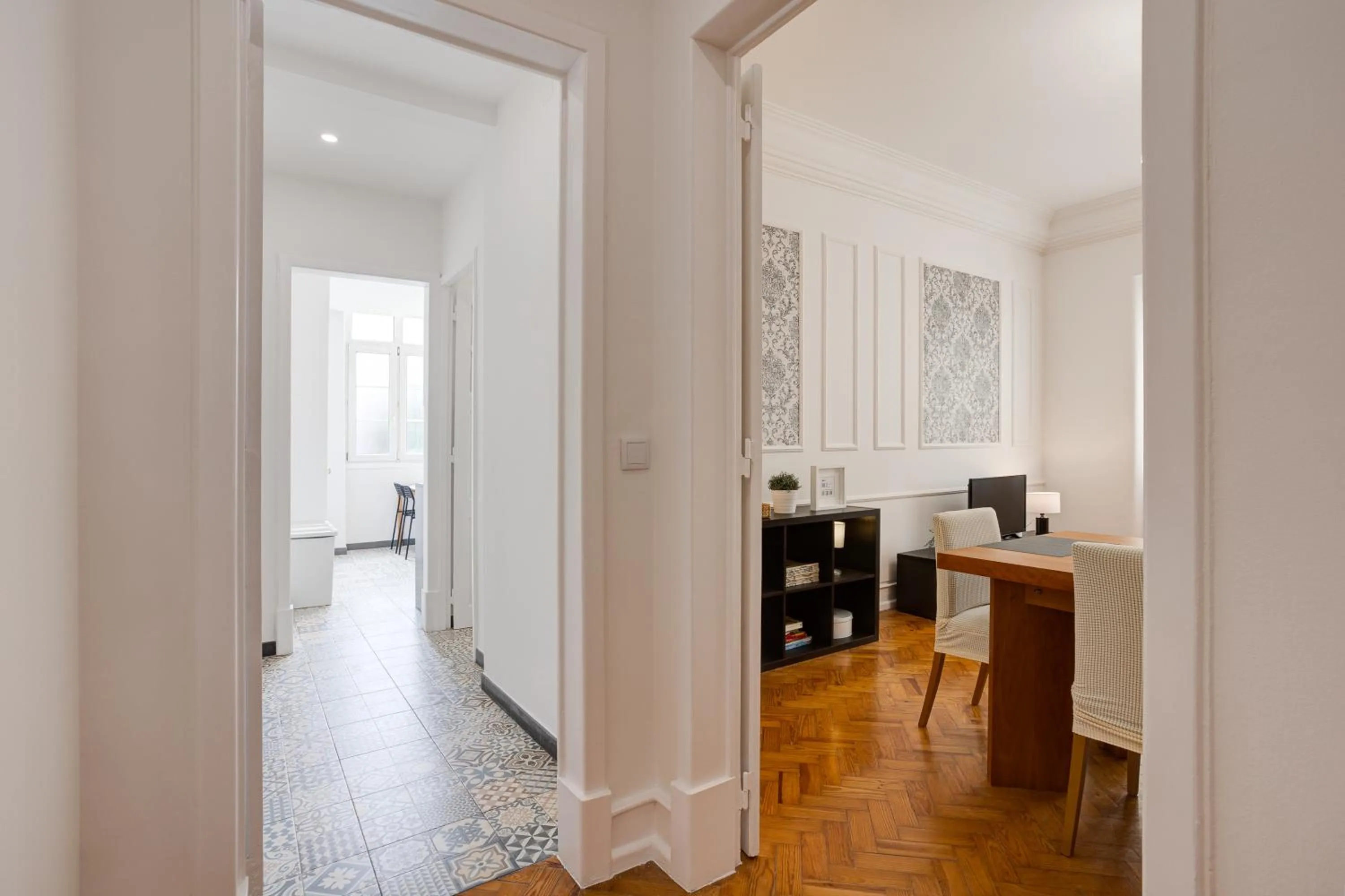 Living room in Home Out Rooms & Apartments