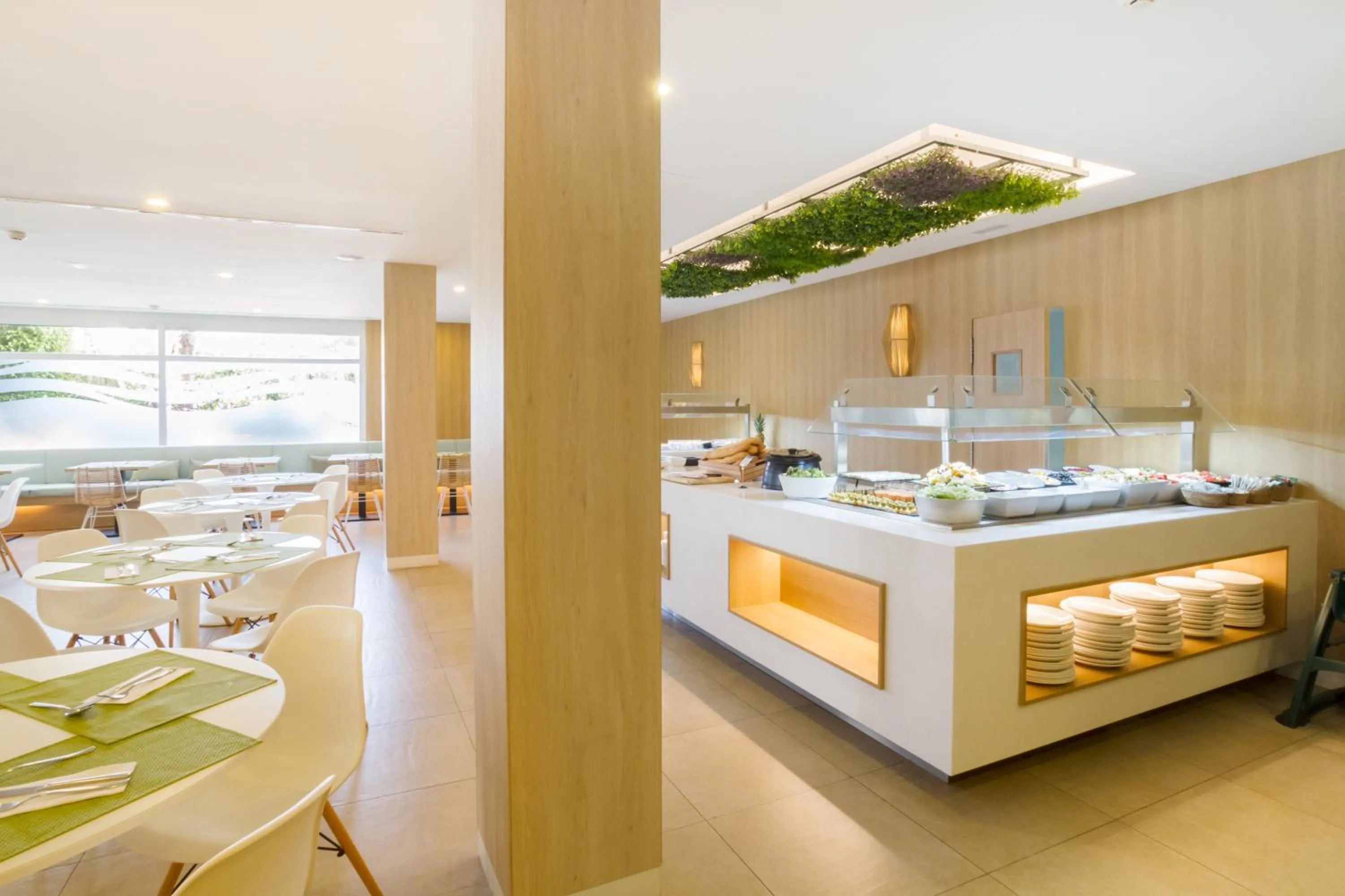 Restaurant/places to eat in Ibersol Siurell