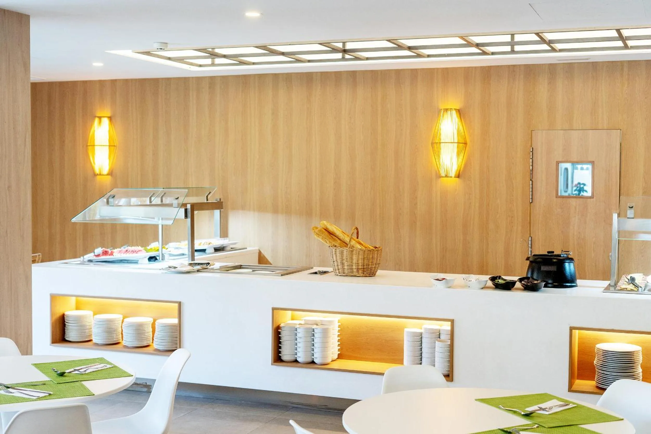 Restaurant/places to eat in Ibersol Siurell