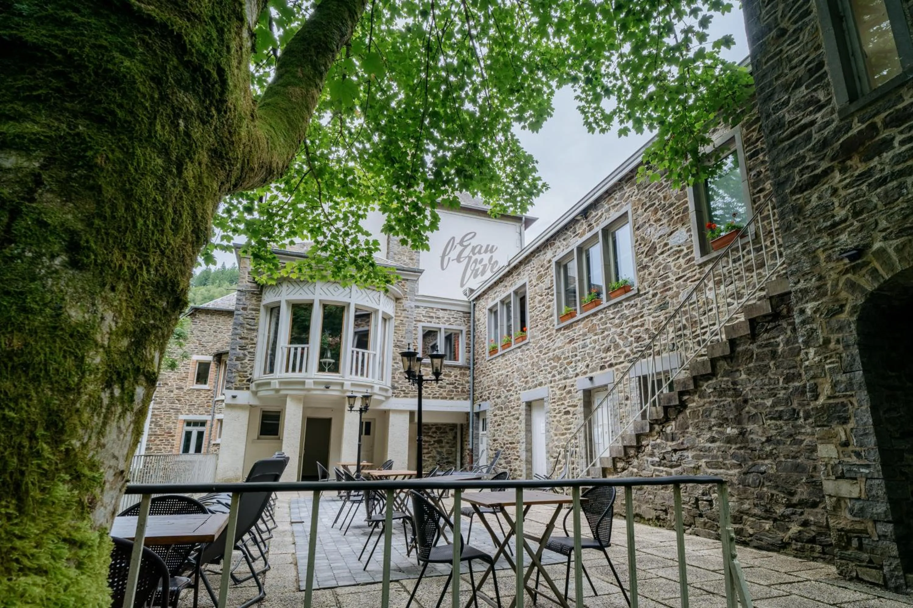 Property building in Hotel L'eau Vive