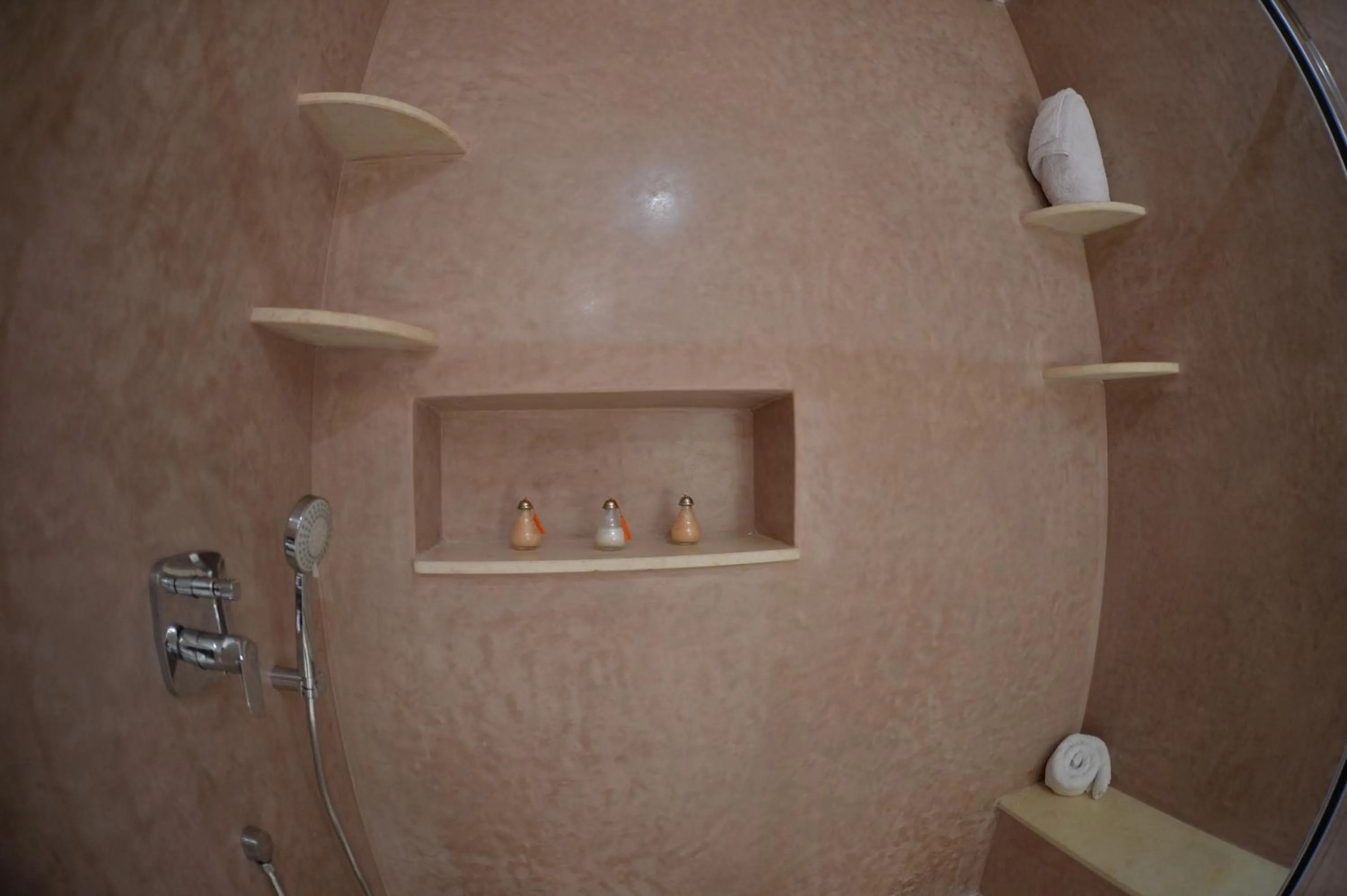 Bathroom in Ferme Sidi Safou & Spa