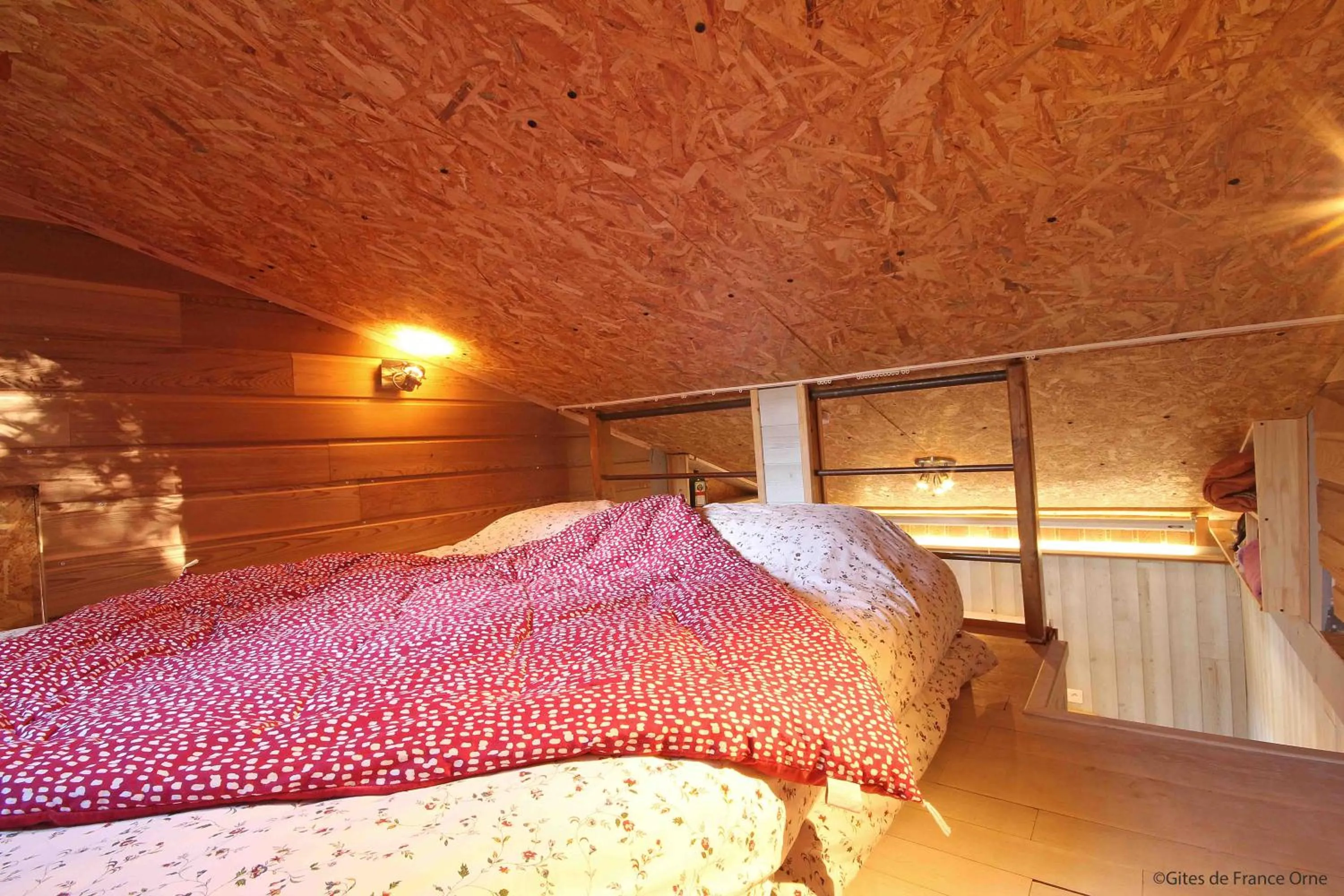 bunk bed, Bed in Les Insolites de Coco