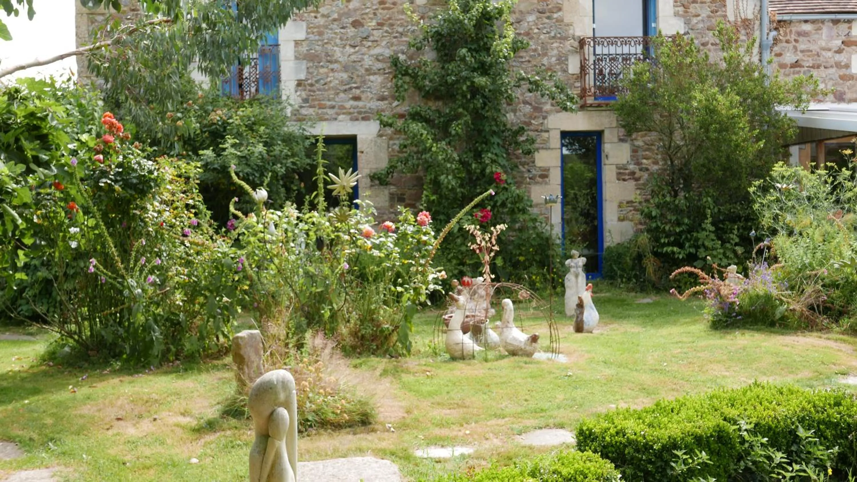 Natural landscape in Les Insolites de Coco