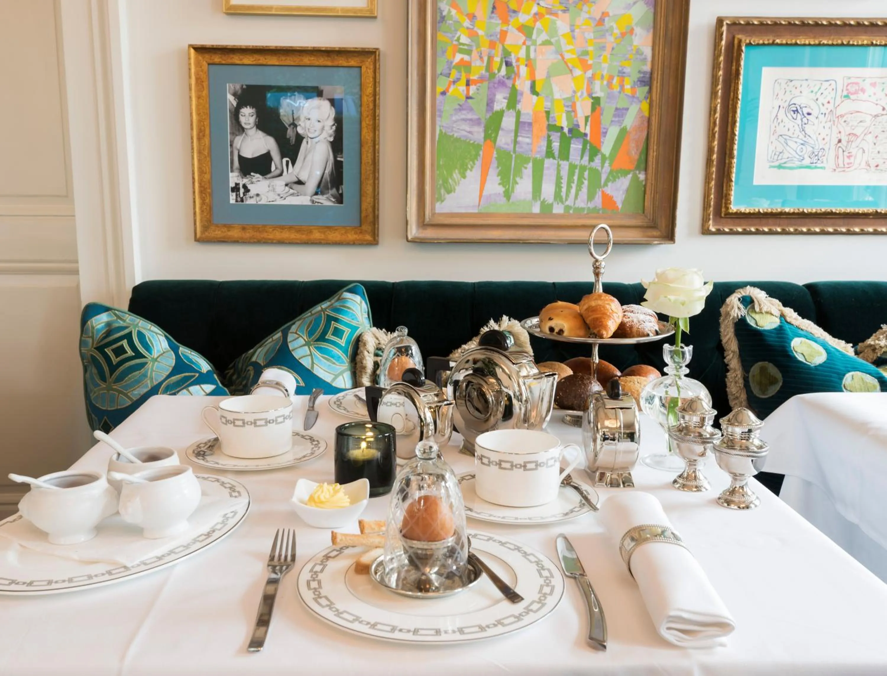 Breakfast in Hotel Van Cleef