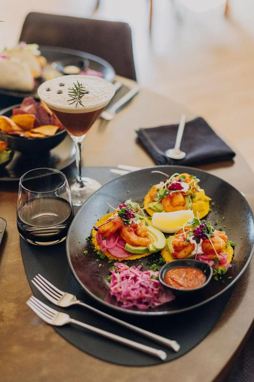 Restaurant/places to eat in Hotel Melba