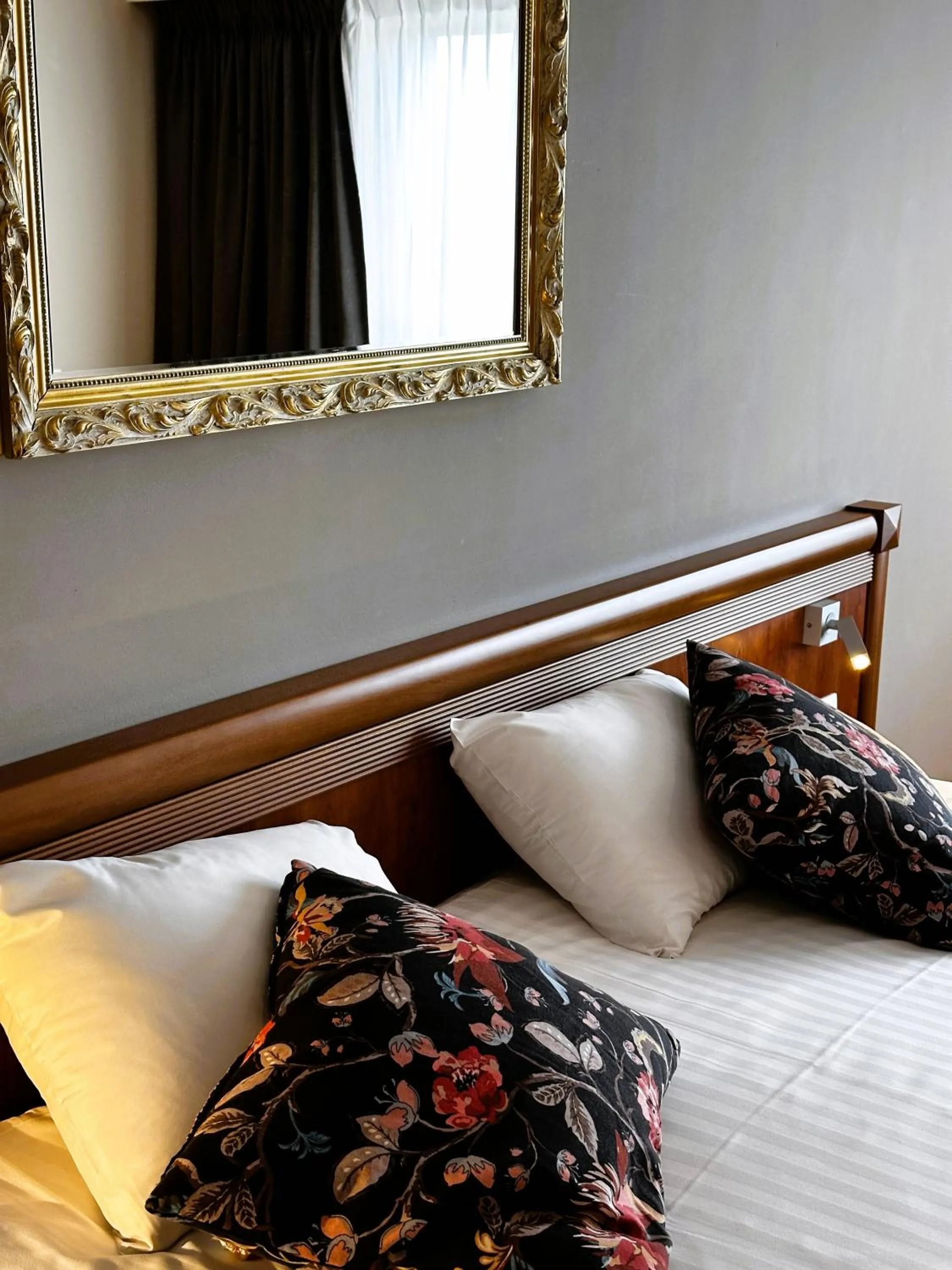 Bedroom, Bed in Hotel Melba