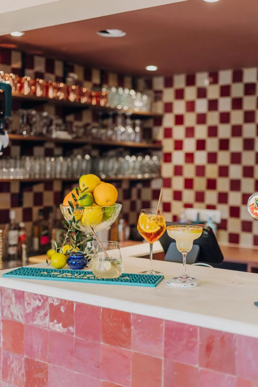 Restaurant/places to eat in Hotel Melba