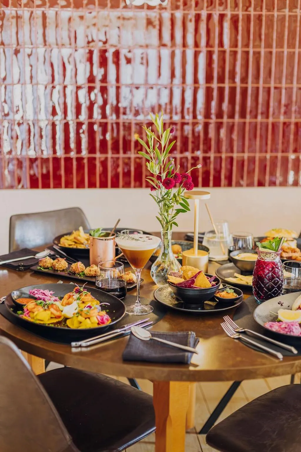 Restaurant/places to eat in Hotel Melba