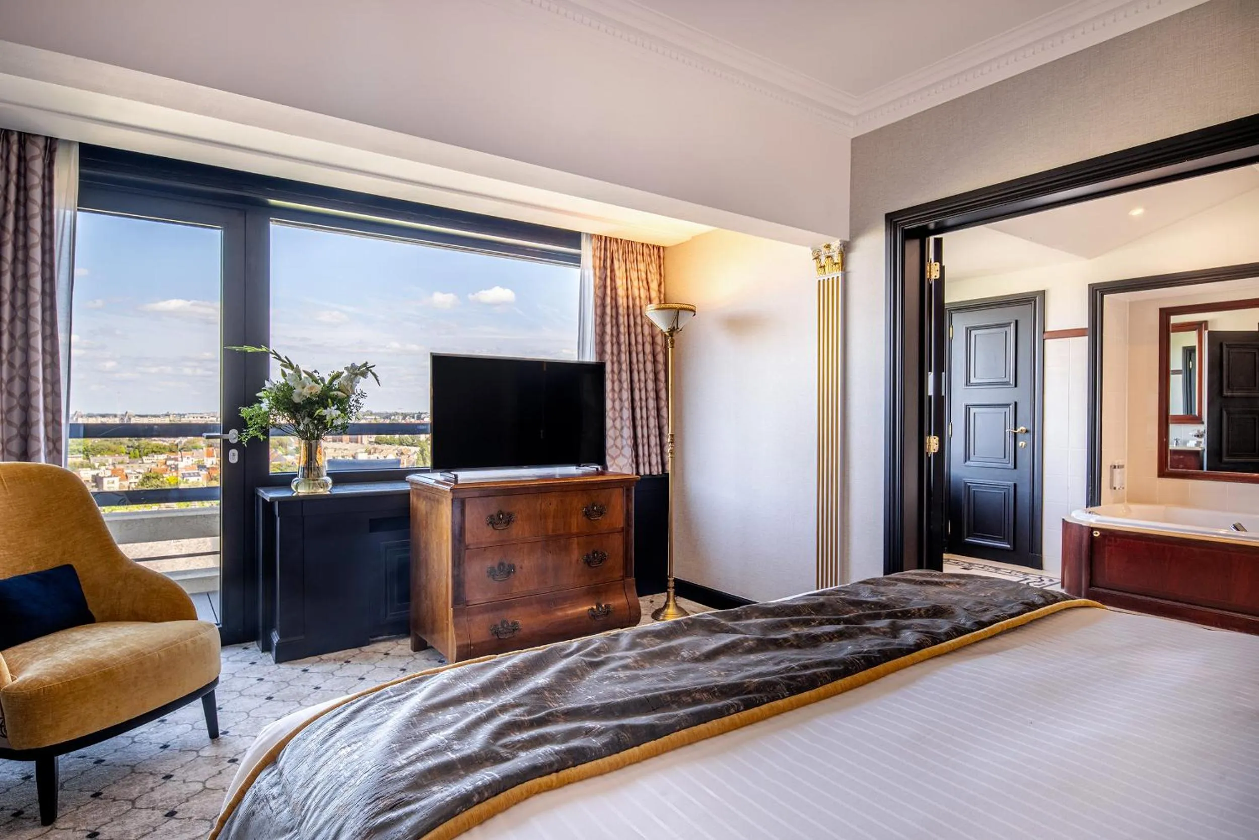 Bed in Hotel Barsey by Warwick