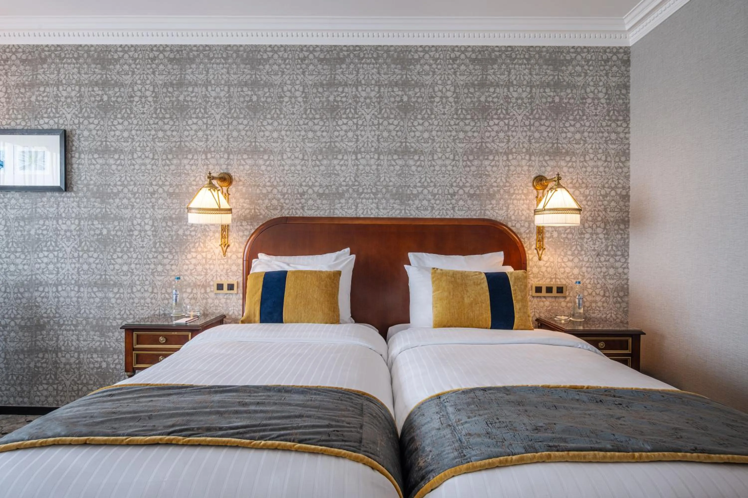 Bed in Hotel Barsey by Warwick