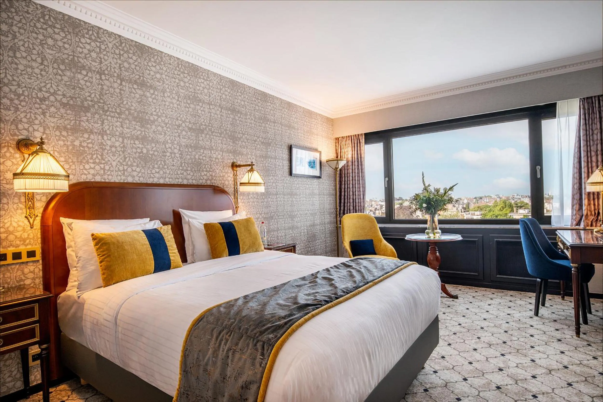 Bed in Hotel Barsey by Warwick