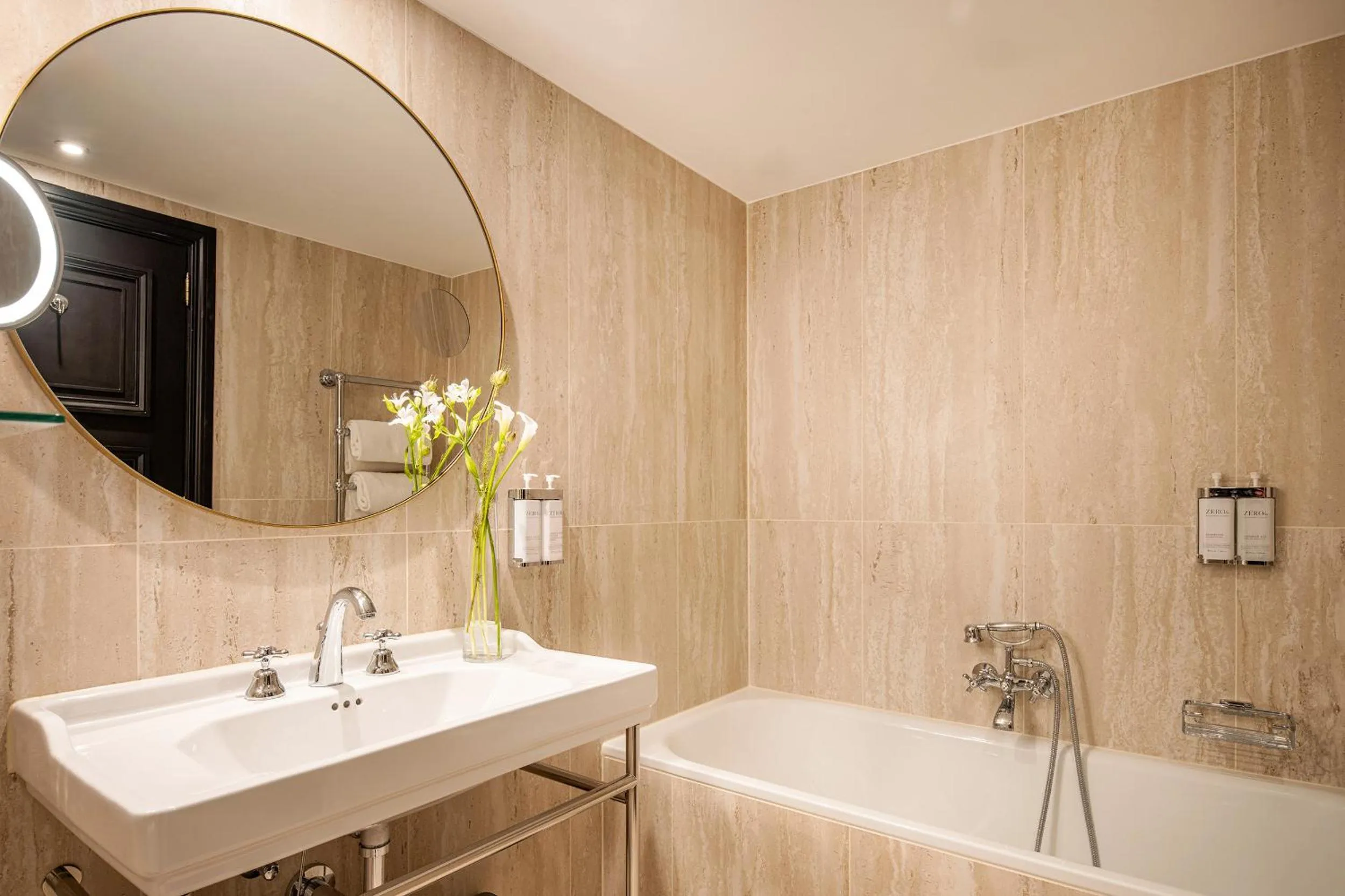 Shower in Hotel Barsey by Warwick