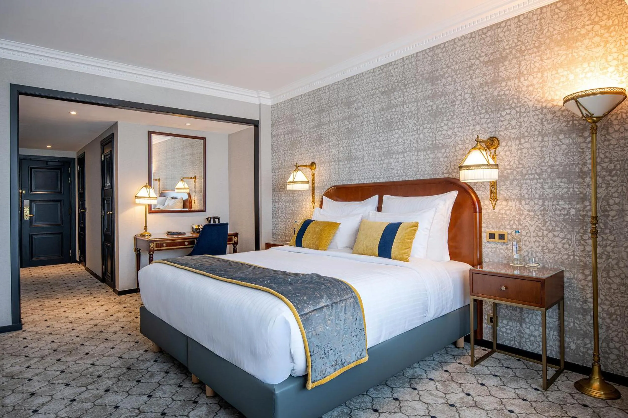 Bed in Hotel Barsey by Warwick