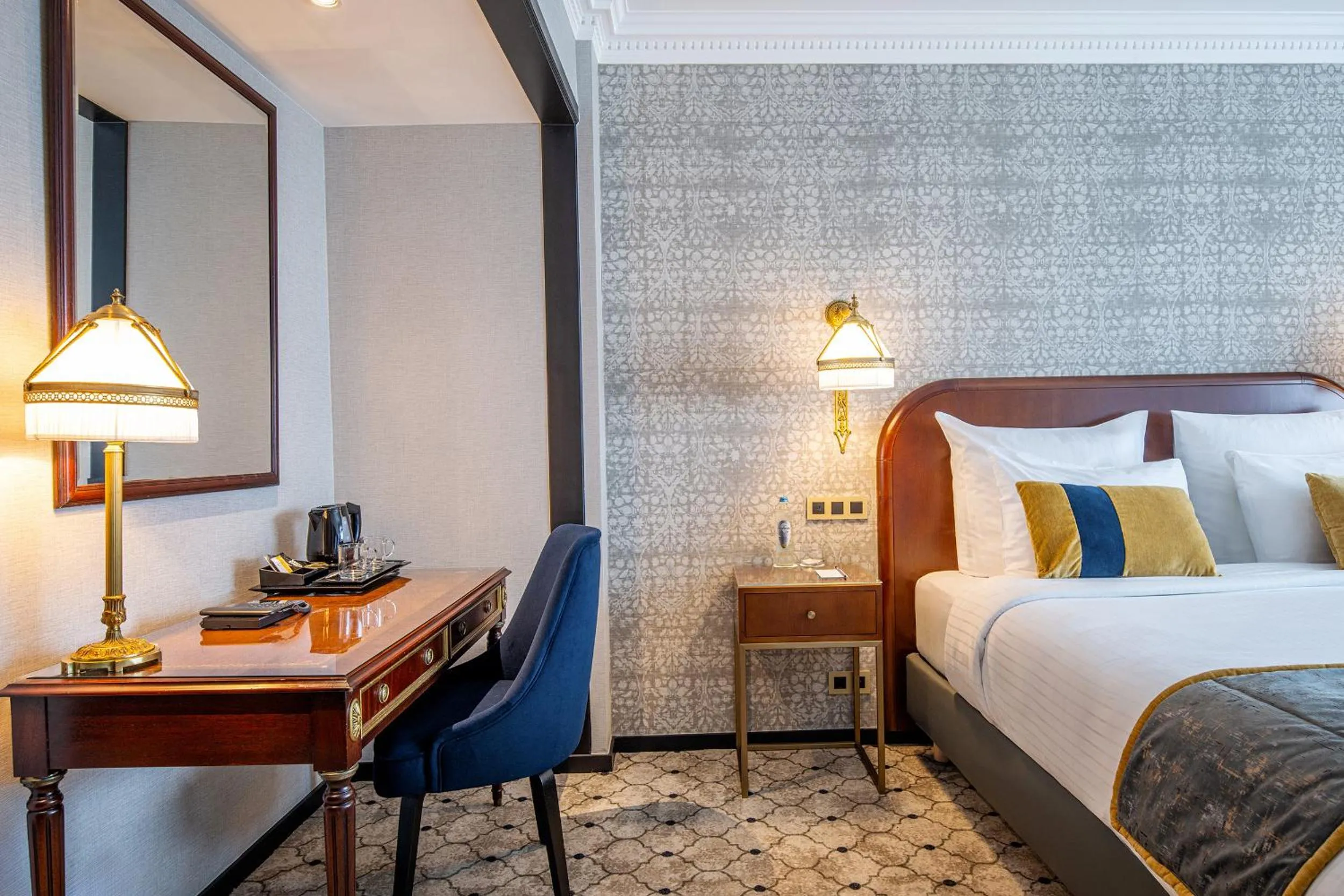 Bed in Hotel Barsey by Warwick