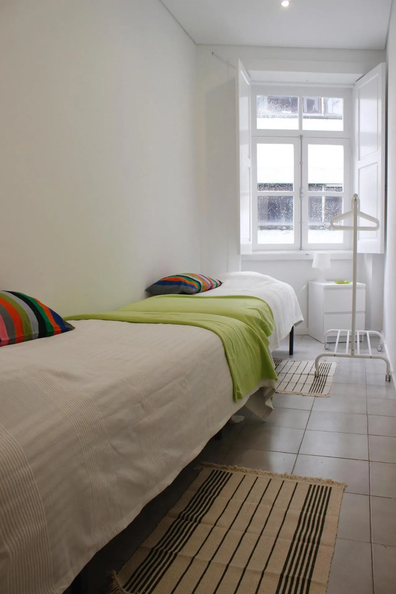 Bed in Down Bonjardim Apartments