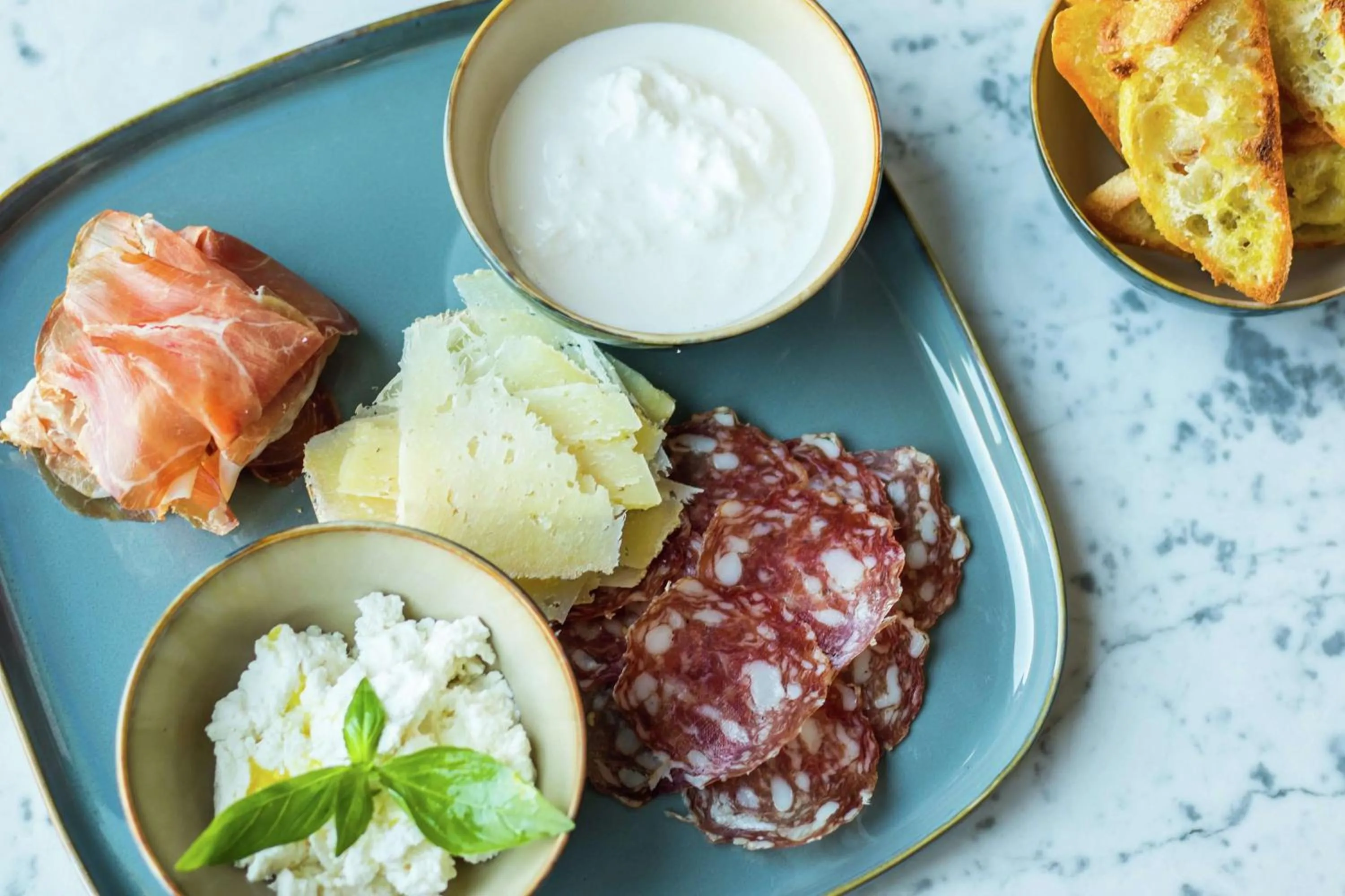 Lounge or bar in Hilton Brussels Grand Place