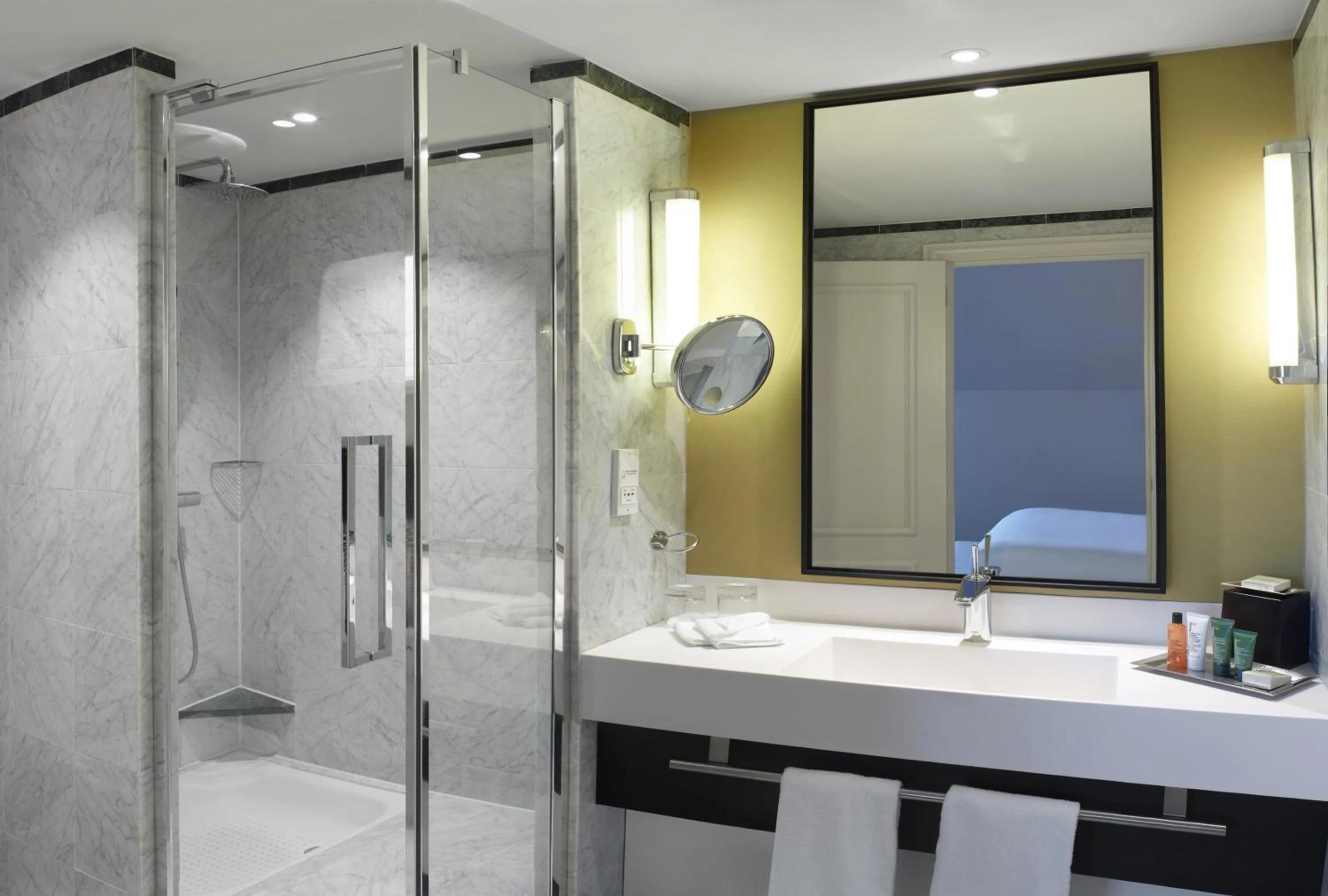 Bathroom in Hilton Brussels Grand Place