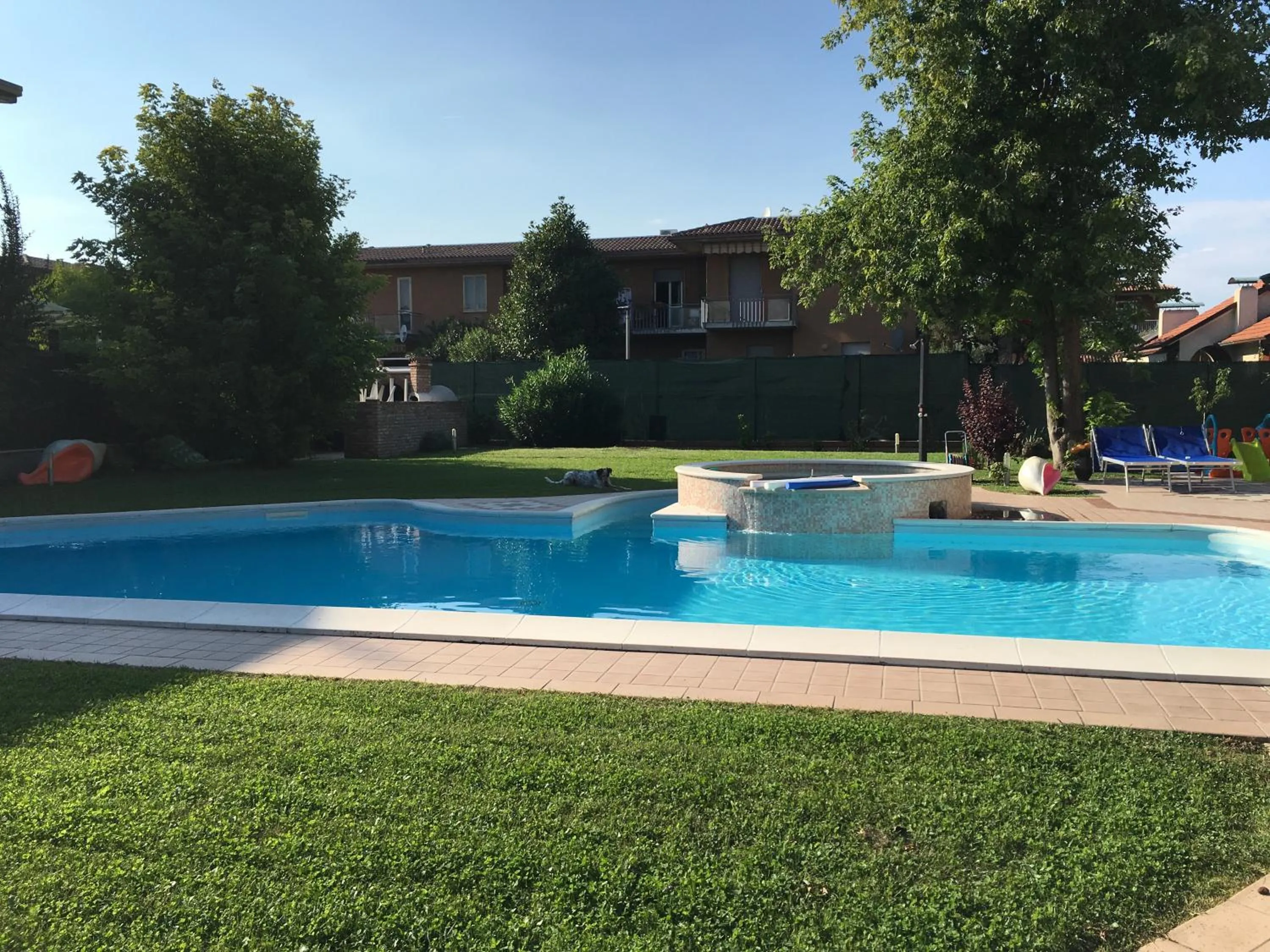 Pool view in B&B Villa Giulia