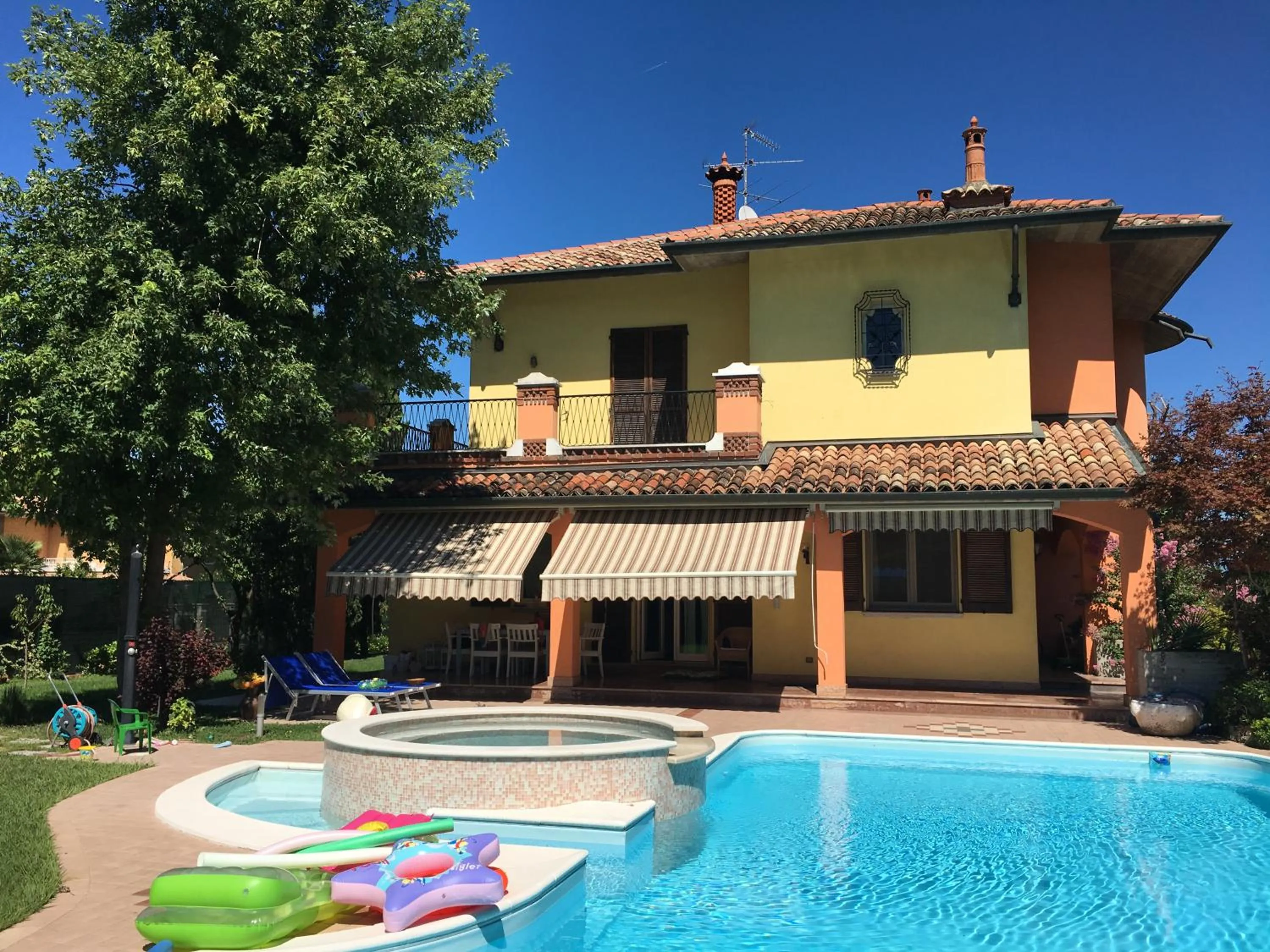 Property building in B&B Villa Giulia