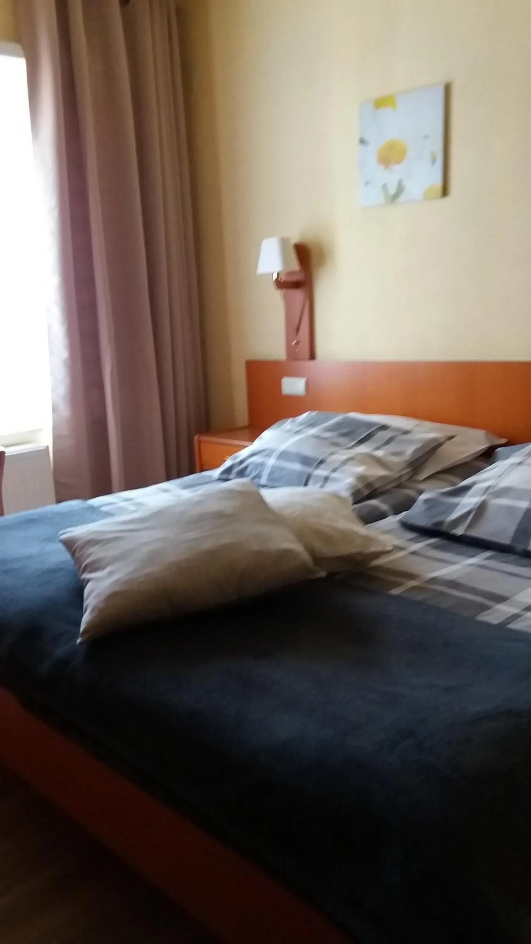 Photo of the whole room, Bed in Hotel 'T Hert