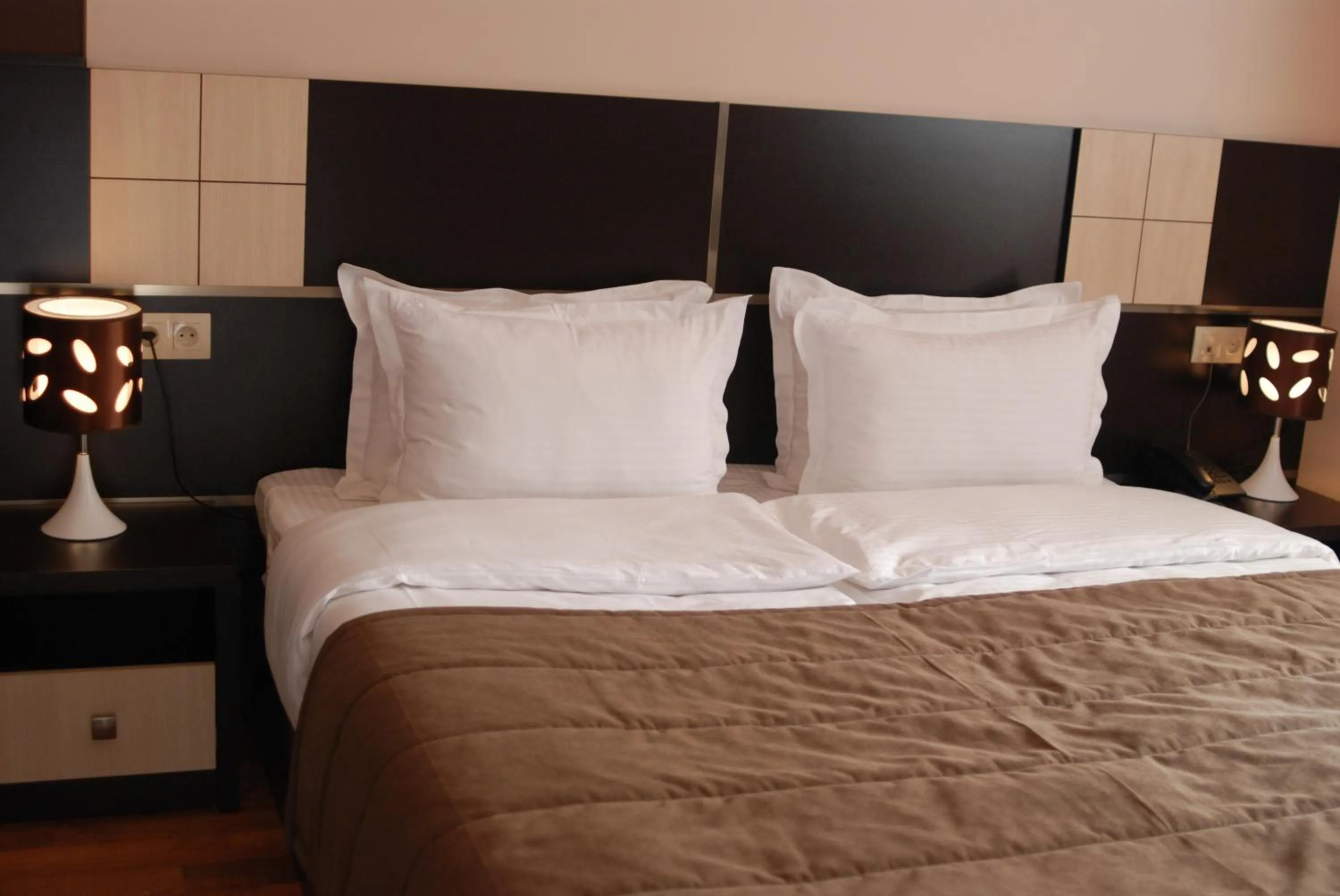 Area and facilities, Bed in Hotel Lilia Yerevan
