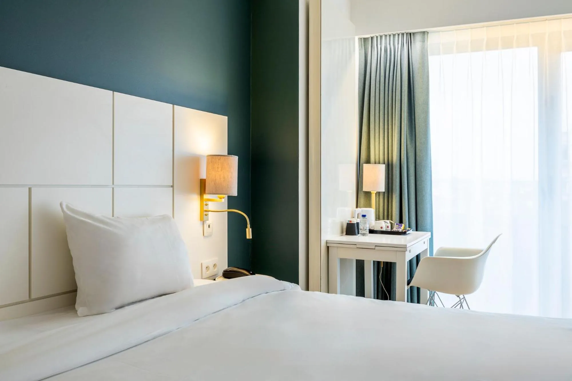 Photo of the whole room, Bed in Hotel Louise