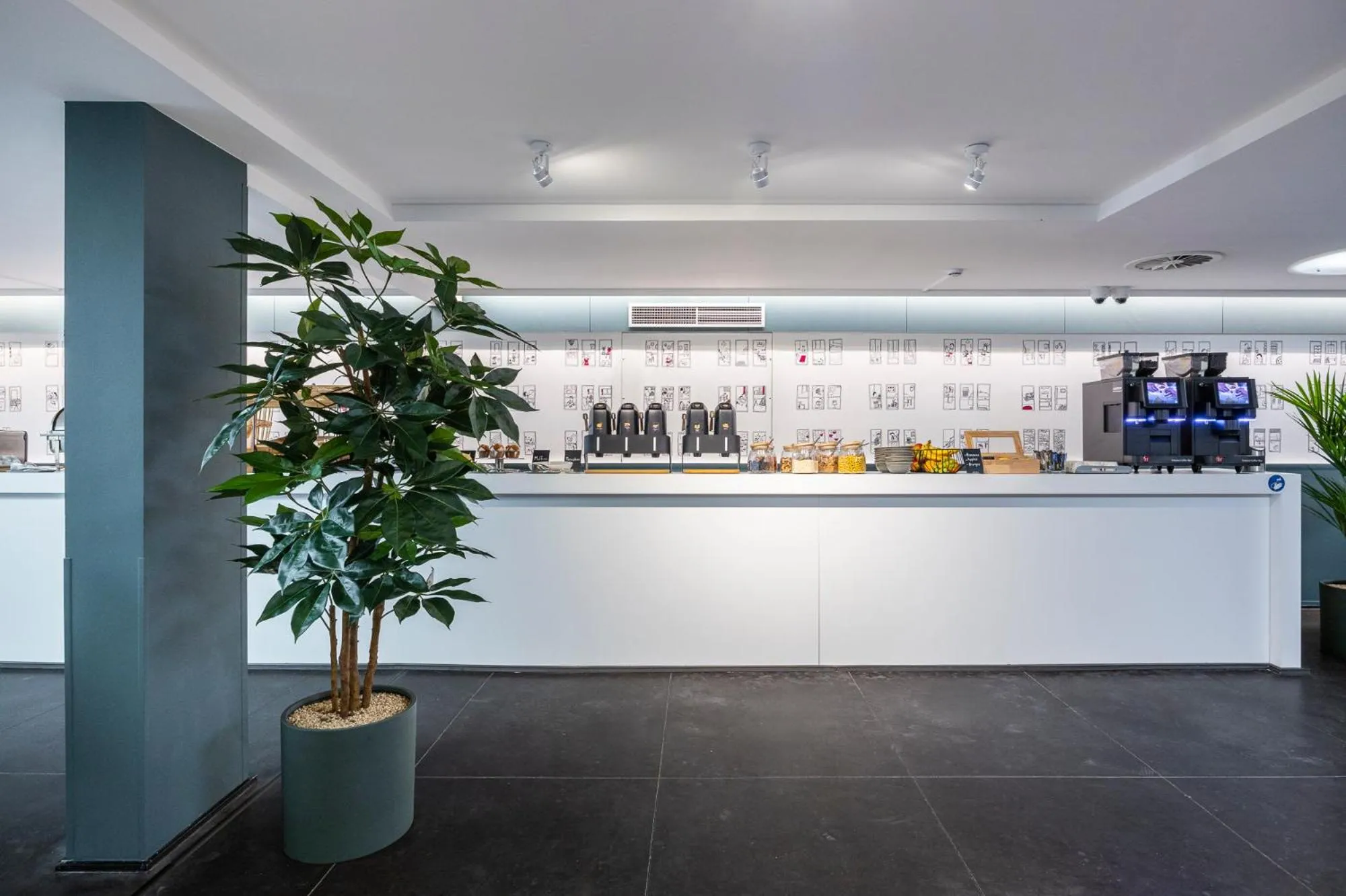 Buffet breakfast in Hotel Louise