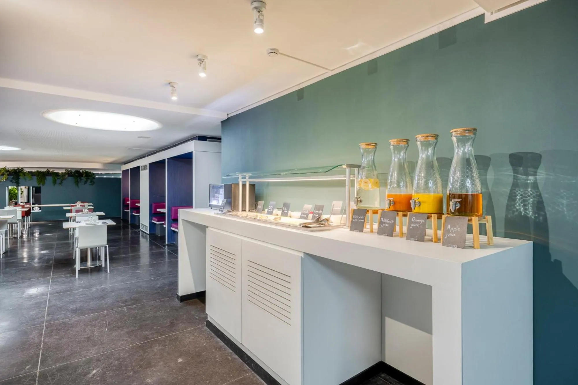 Buffet breakfast in Hotel Louise