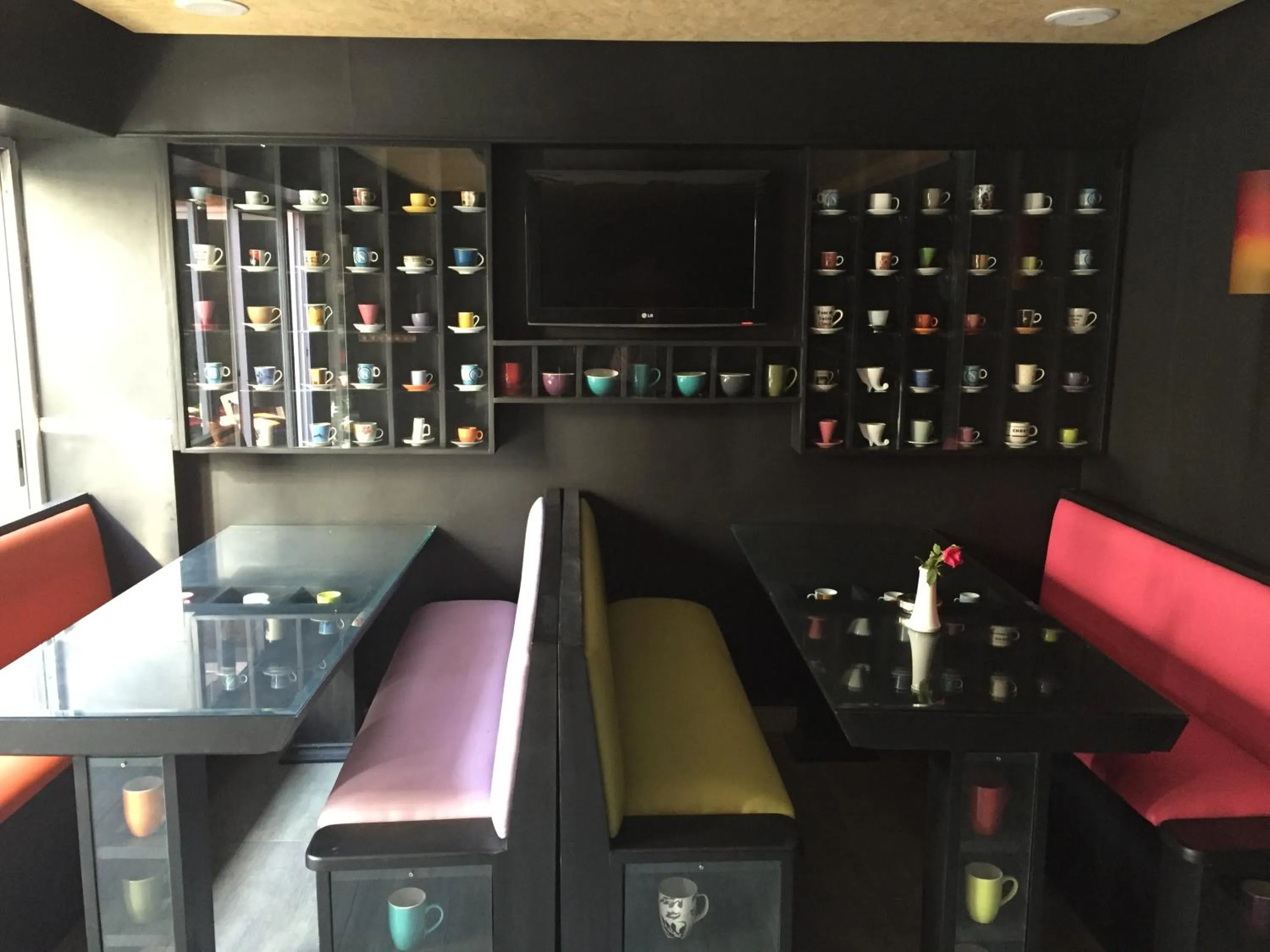 Communal lounge/ TV room in Rooms Palace Appart-Hôtel