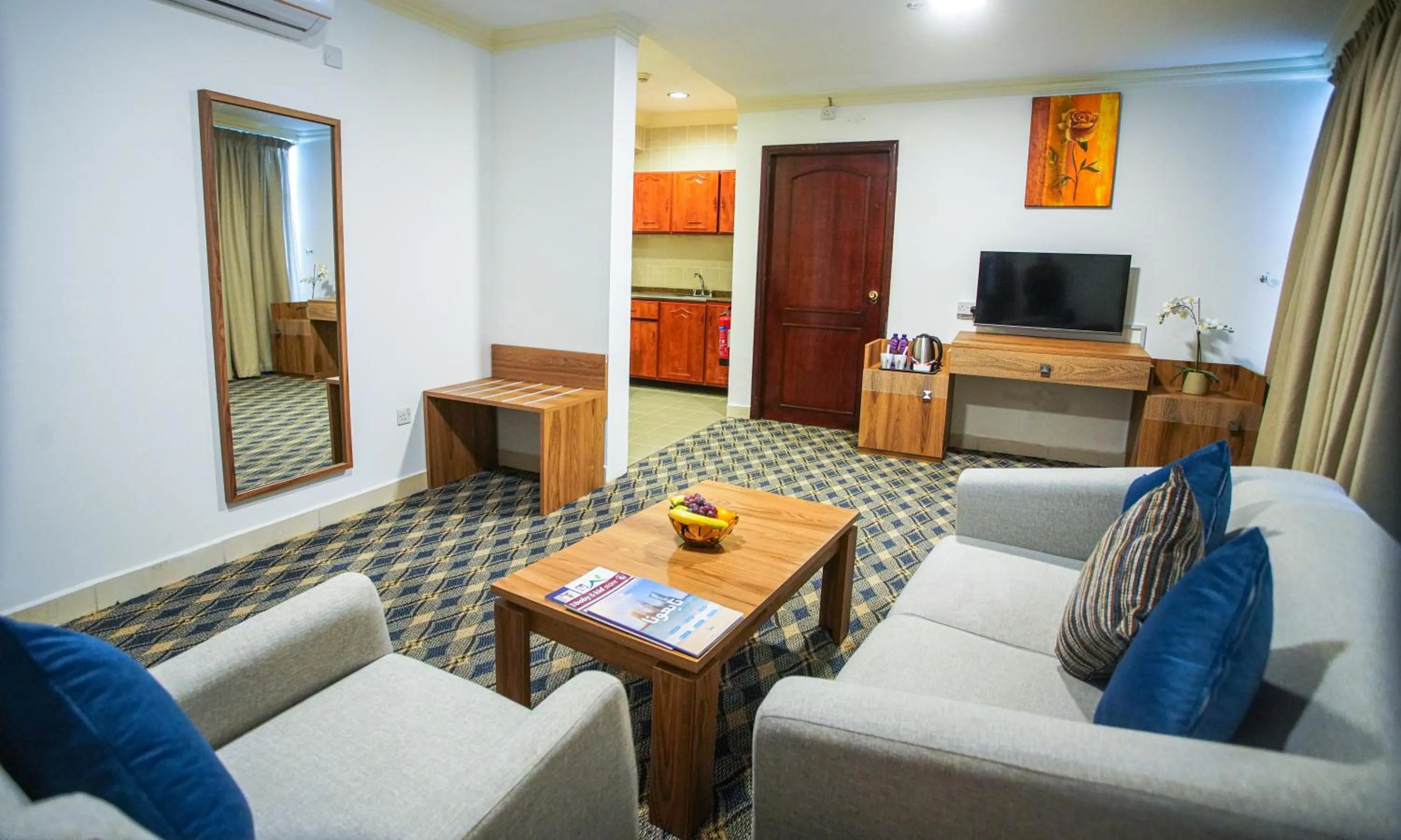 TV and multimedia in La Villa Palace Hotel