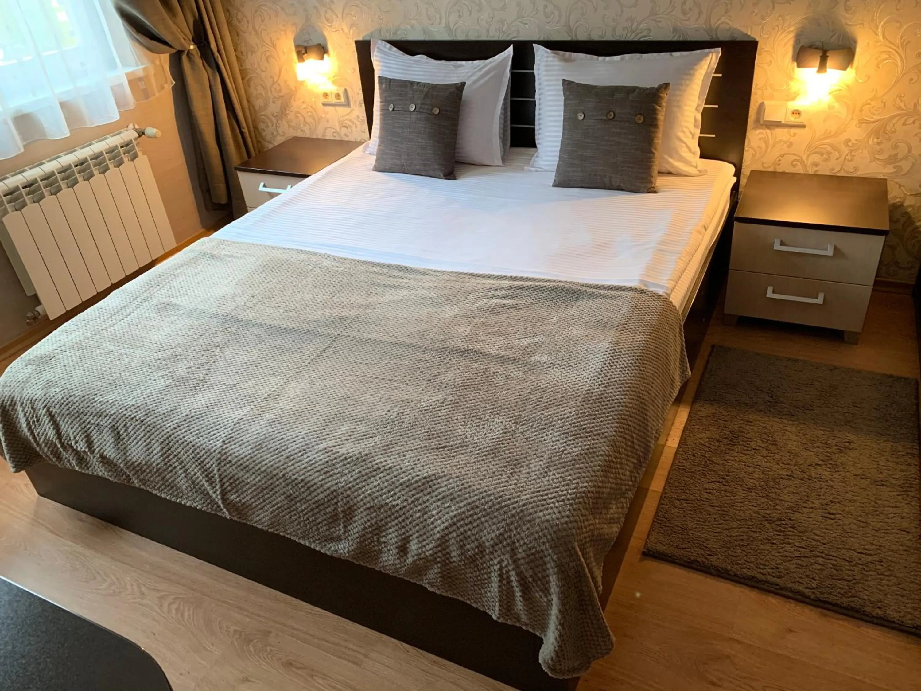 Bed in GM Royal Plaza