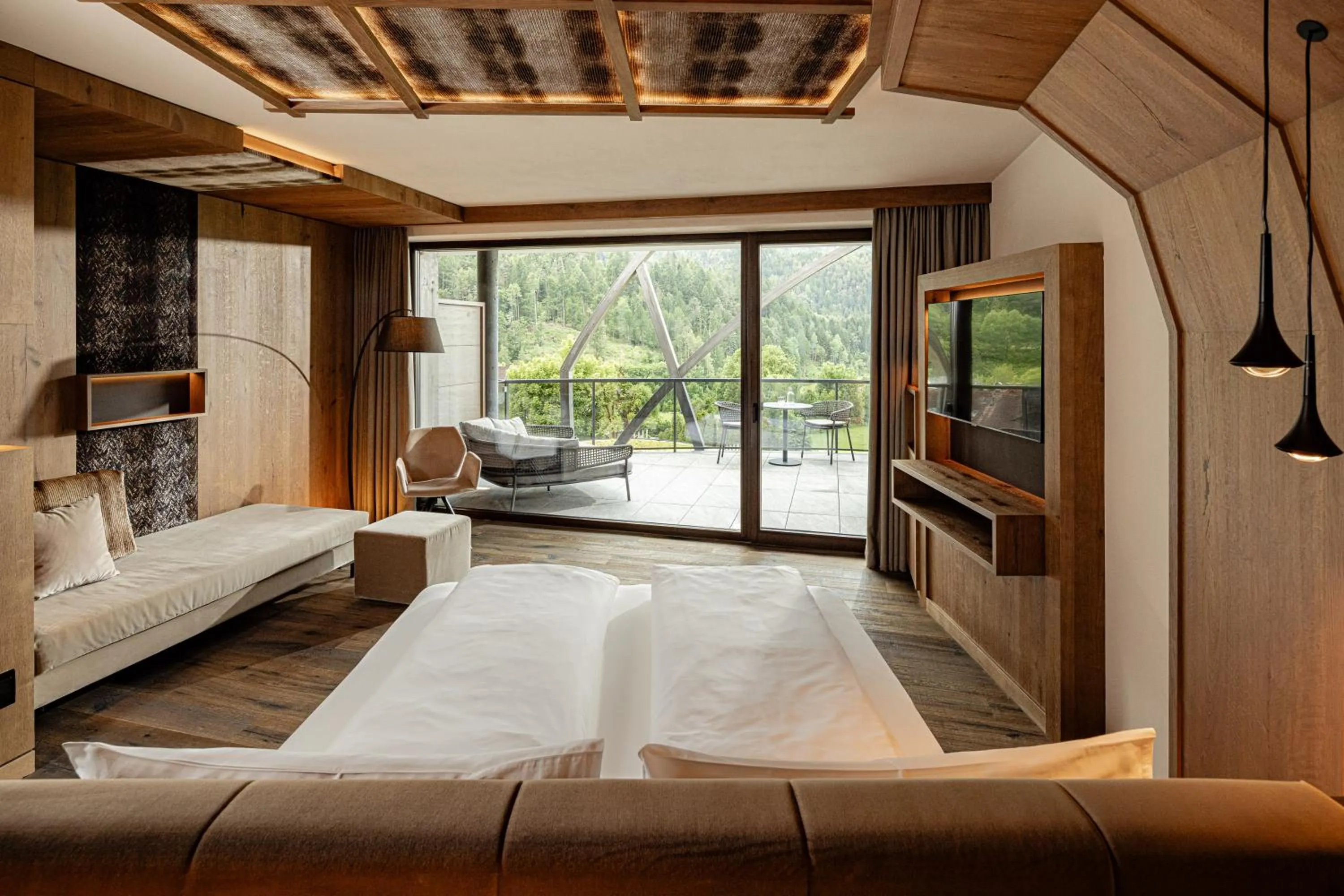 Photo of the whole room, Bed in Leitgam Adults Only Hotel