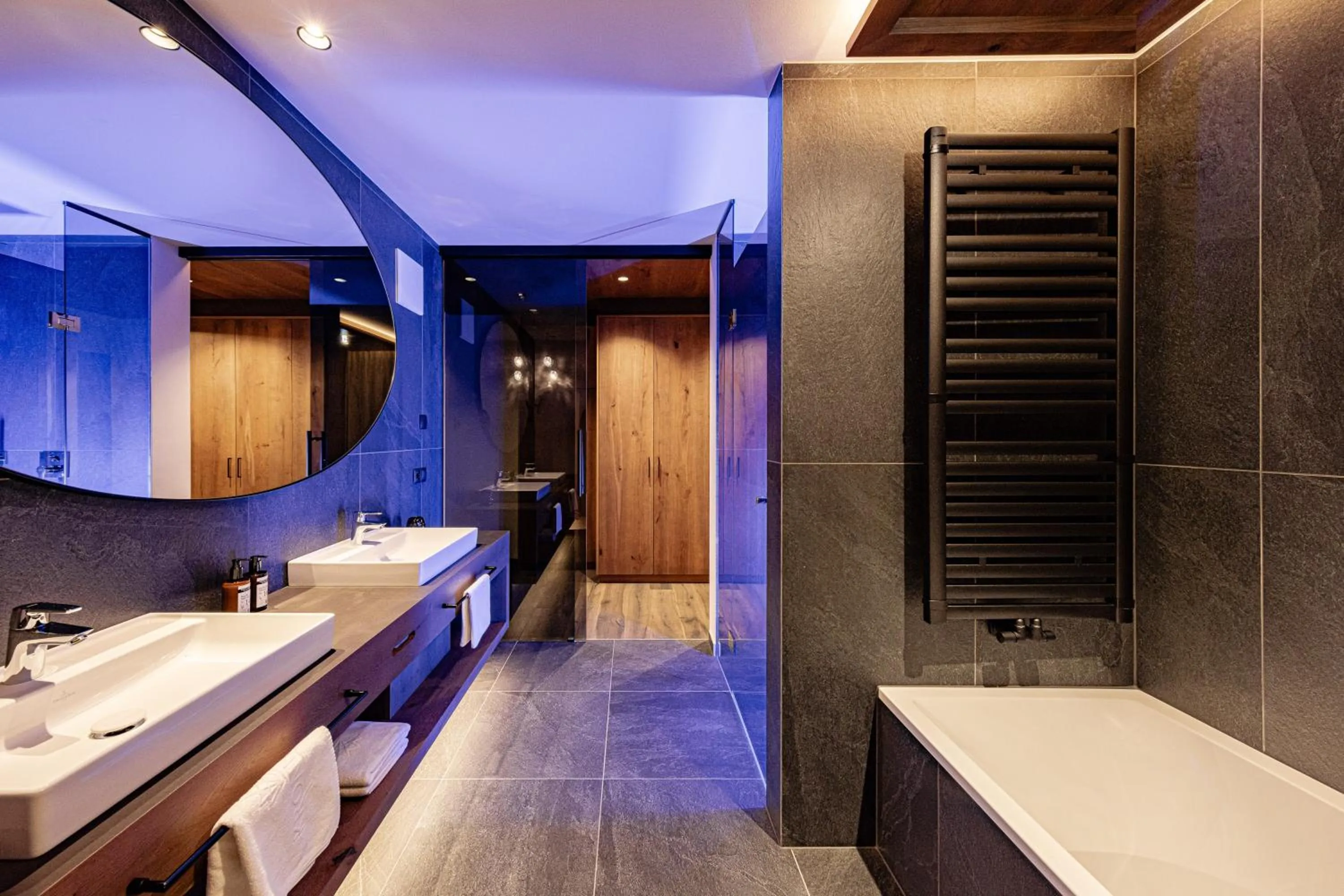 Bathroom in Leitgam Adults Only Hotel