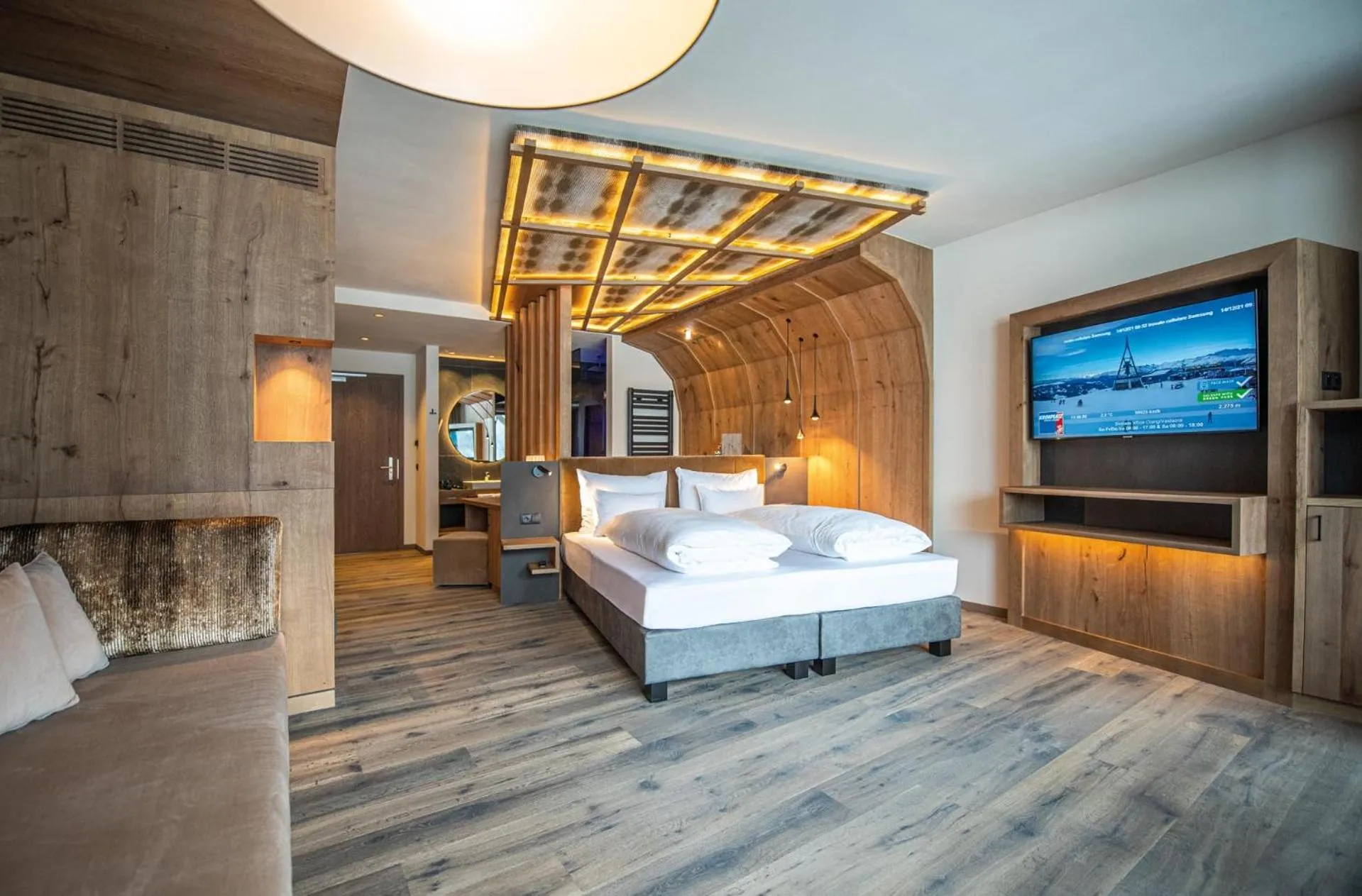 Photo of the whole room, Bed in Leitgam Adults Only Hotel