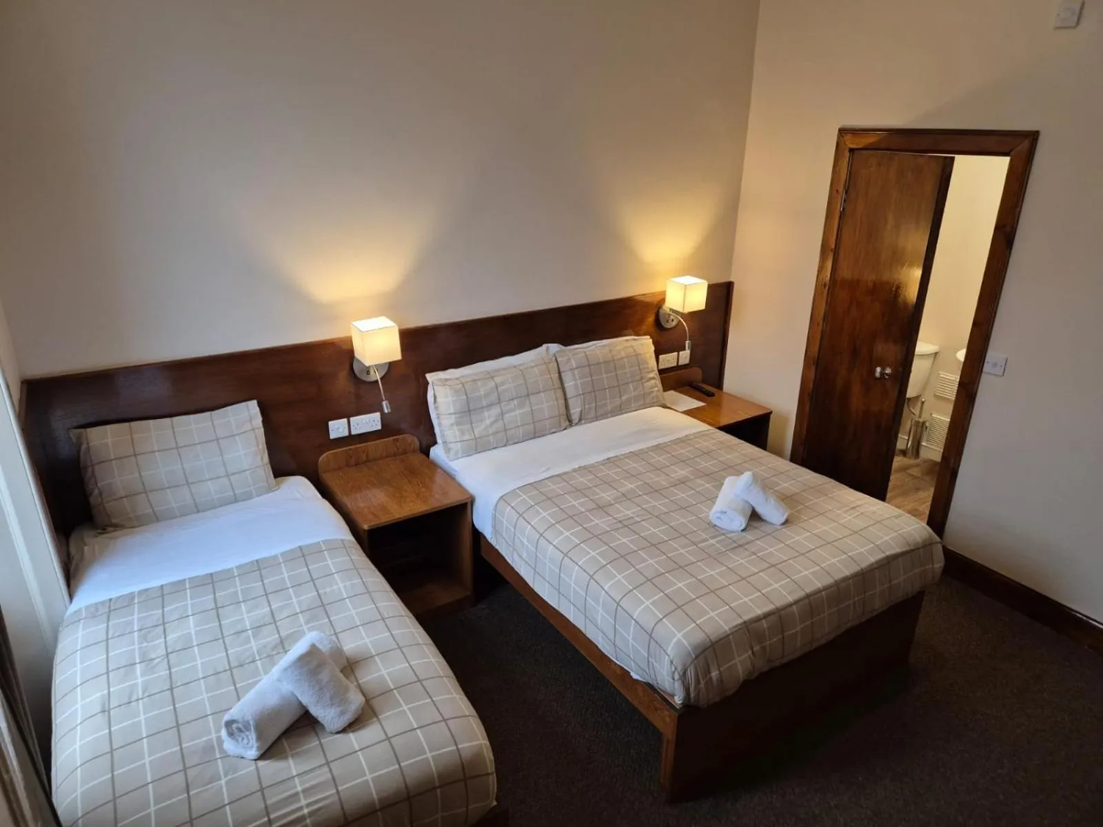 Bed in Douglas Hotel