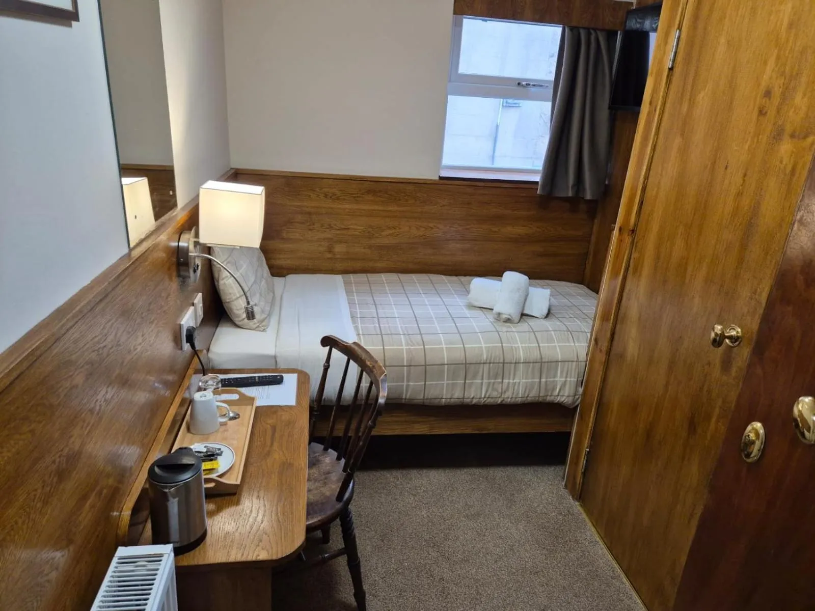 Bed in Douglas Hotel