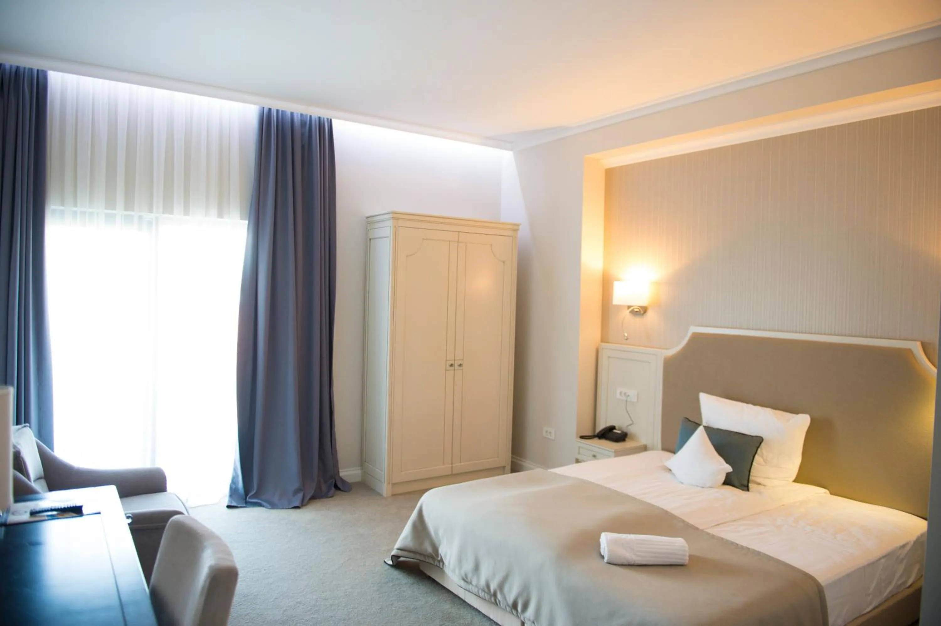 Bedroom, Bed in Nora Prestige